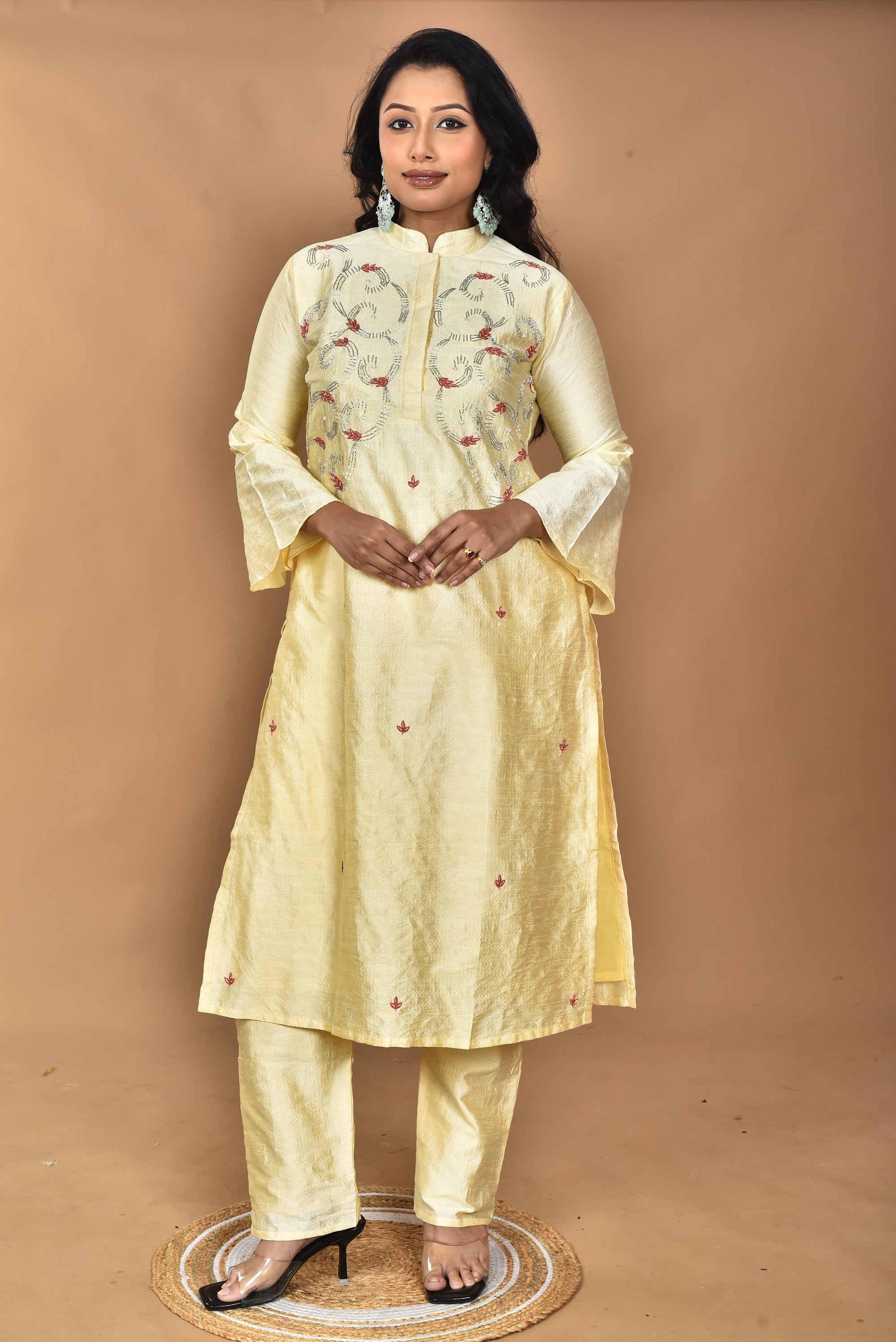 Color_YELLOW