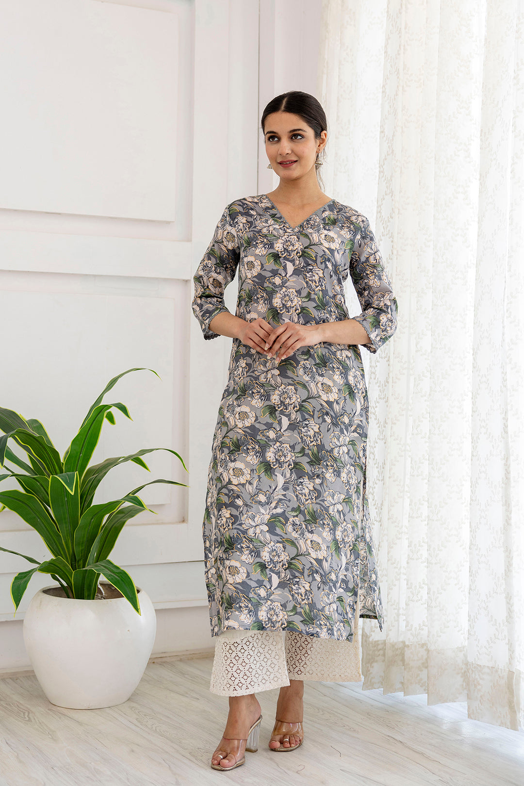 Women's Grey Printed Straight V-Neck Kurta - Taantav