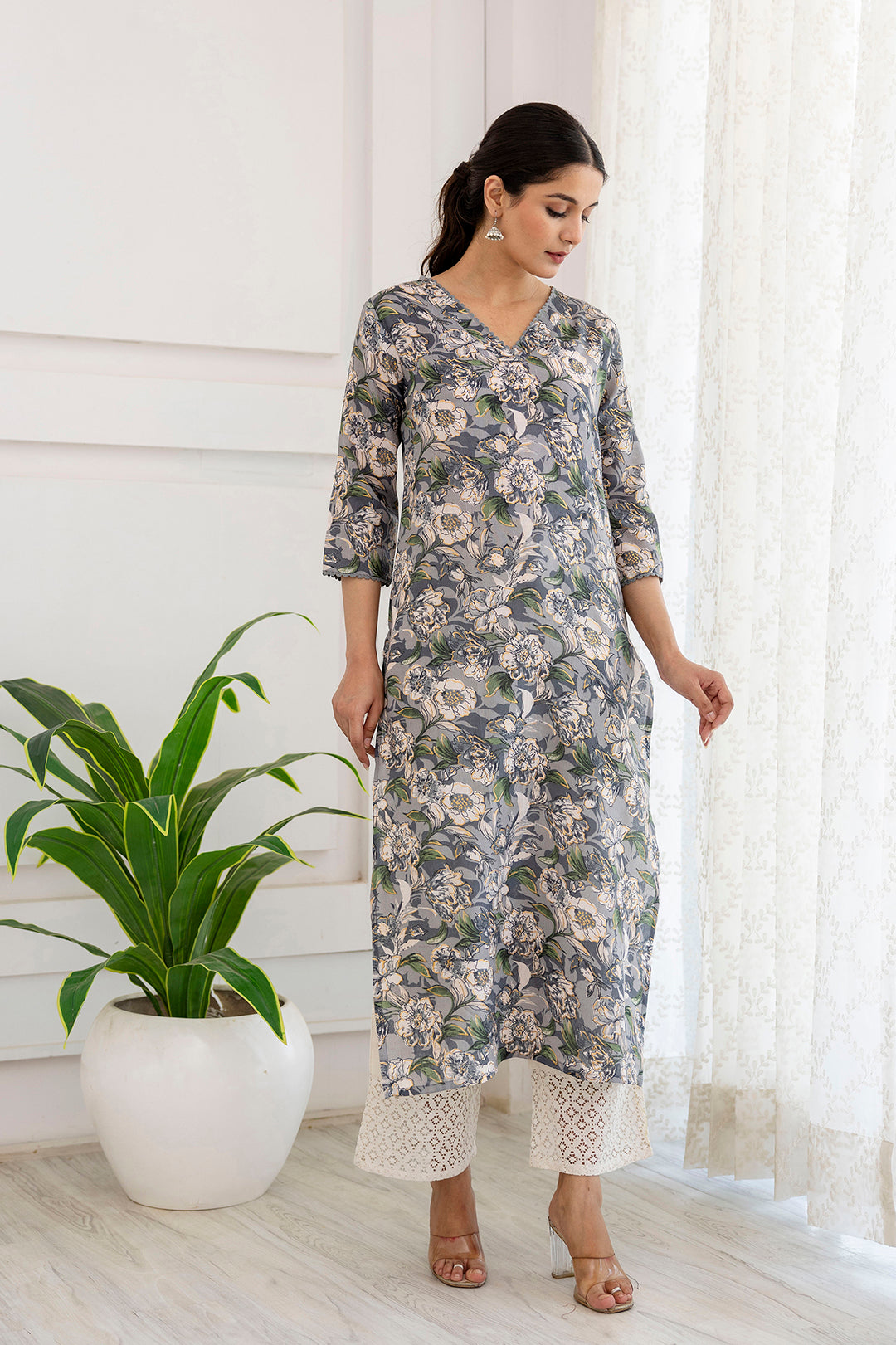 Women's Grey Printed Straight V-Neck Kurta - Taantav