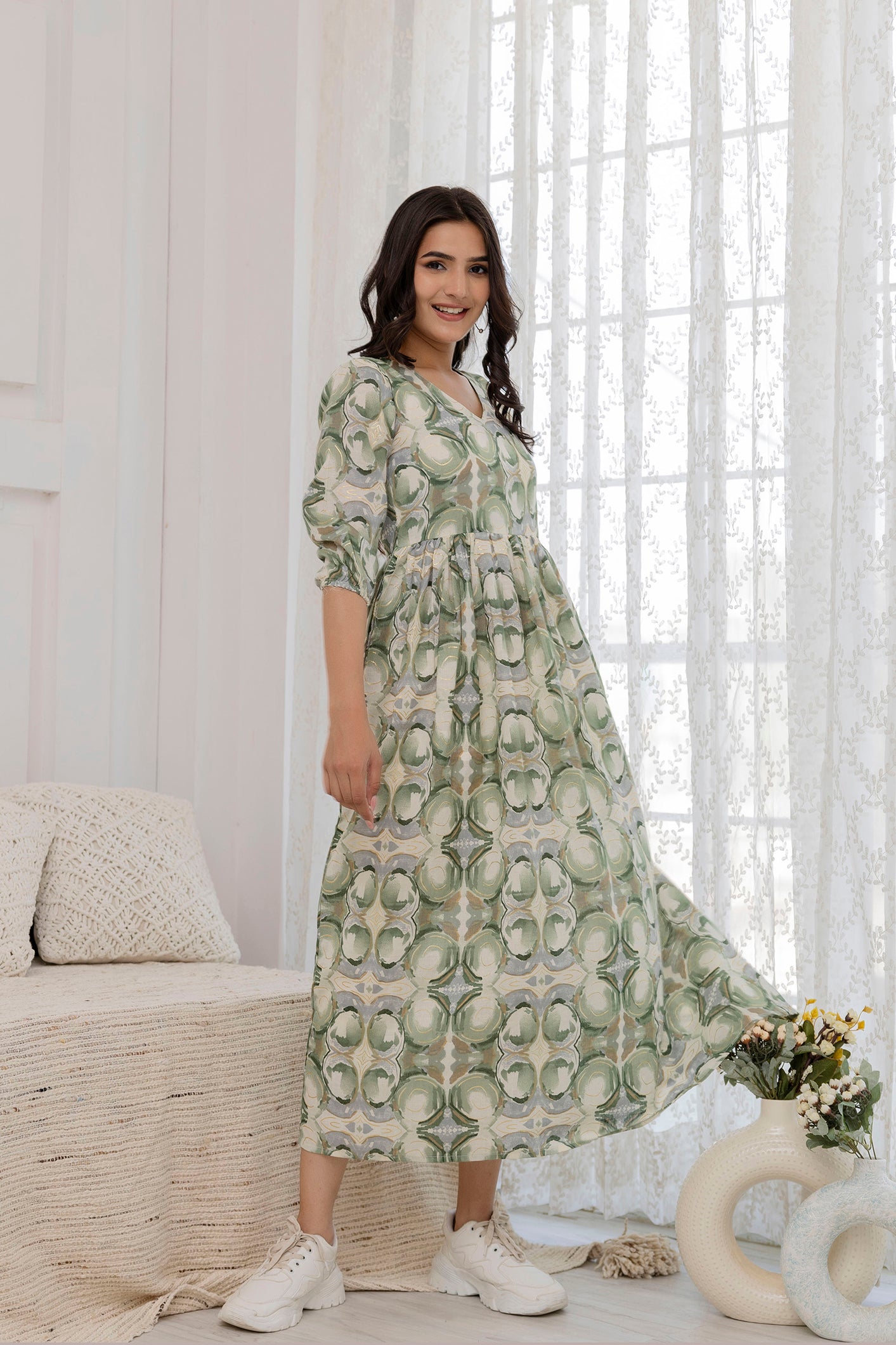 Women's Green Abstract Printed Flared Dress - Taantav