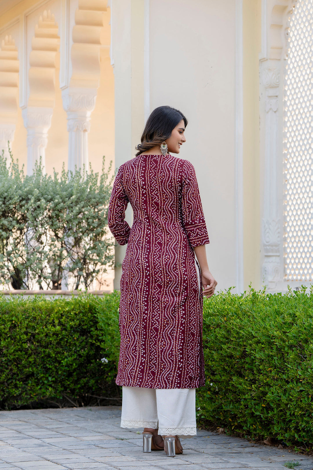 Women's Maroon Printed Straight Kurta with Three Quarter Sleeves - Taantav