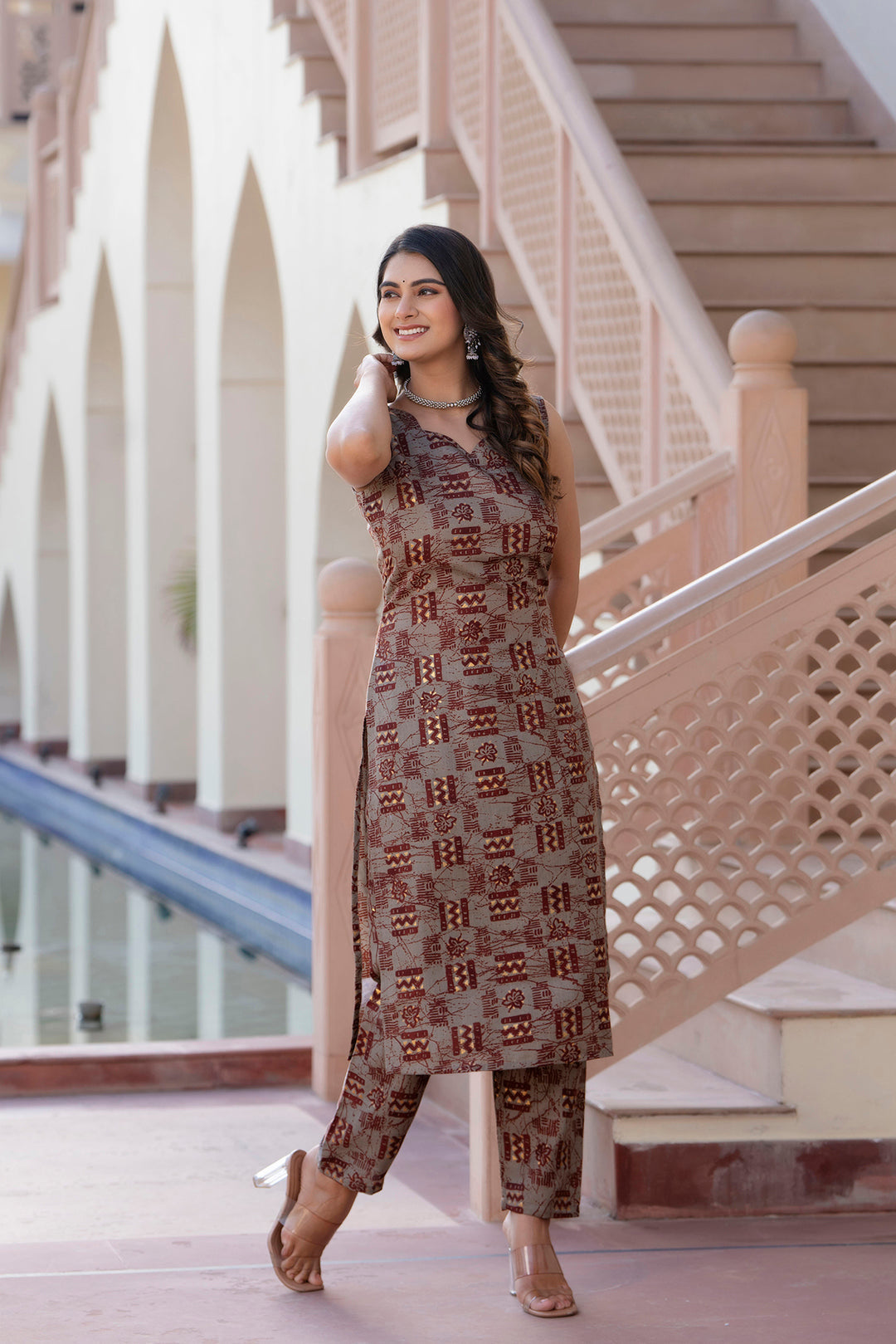 Women's Grey Printed Straight Kurta With Trouser - Taantav