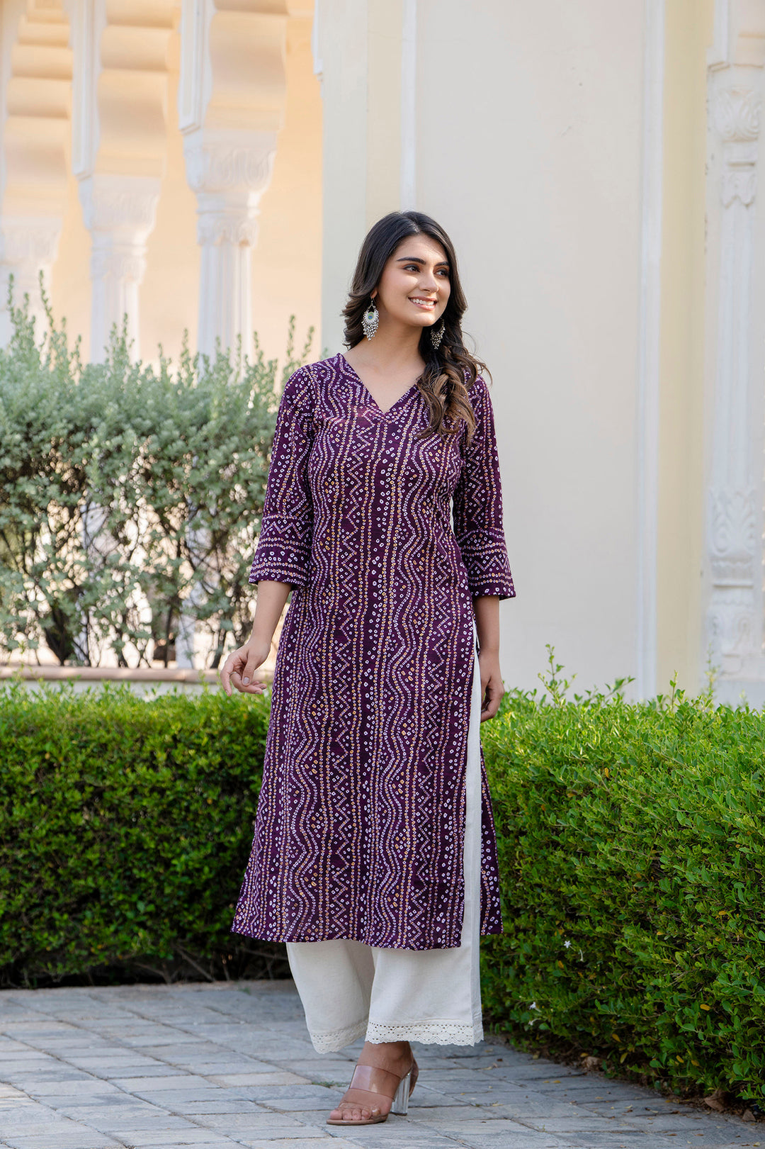 Women's Burgundy Printed Straight Kurta with Three Quarter Sleeves - Taantav