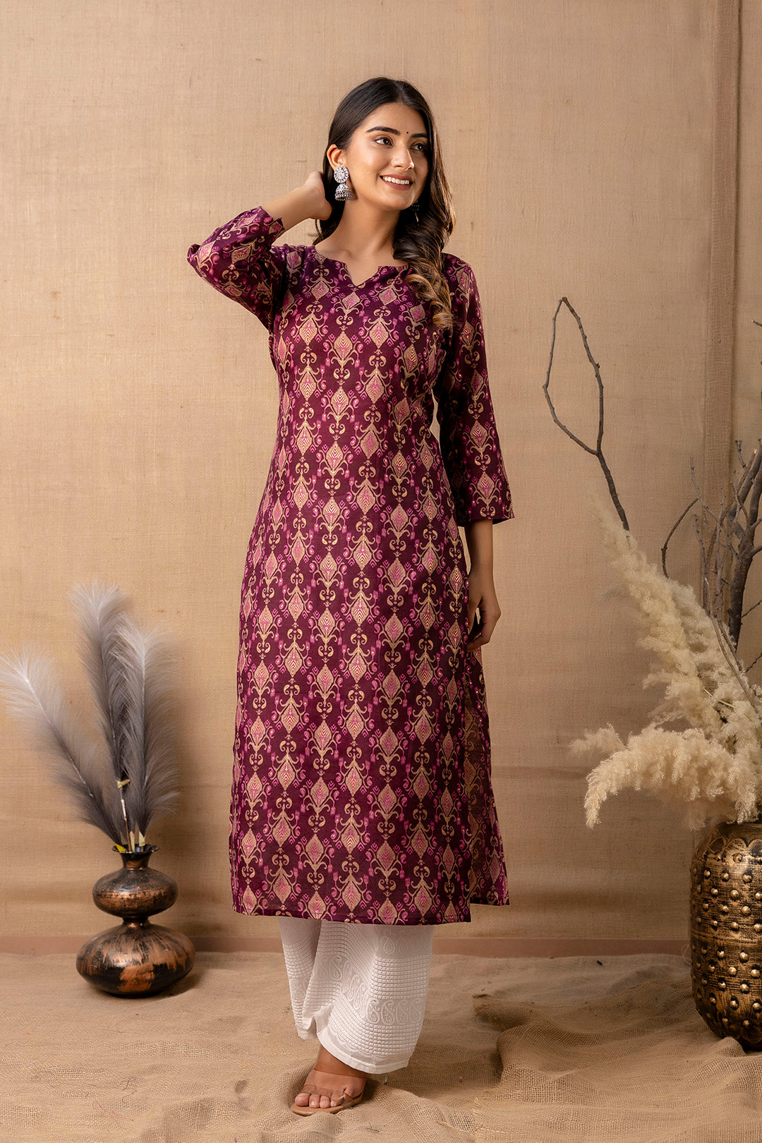 Women's Burgundy Printed Straight Kurta - Taantav