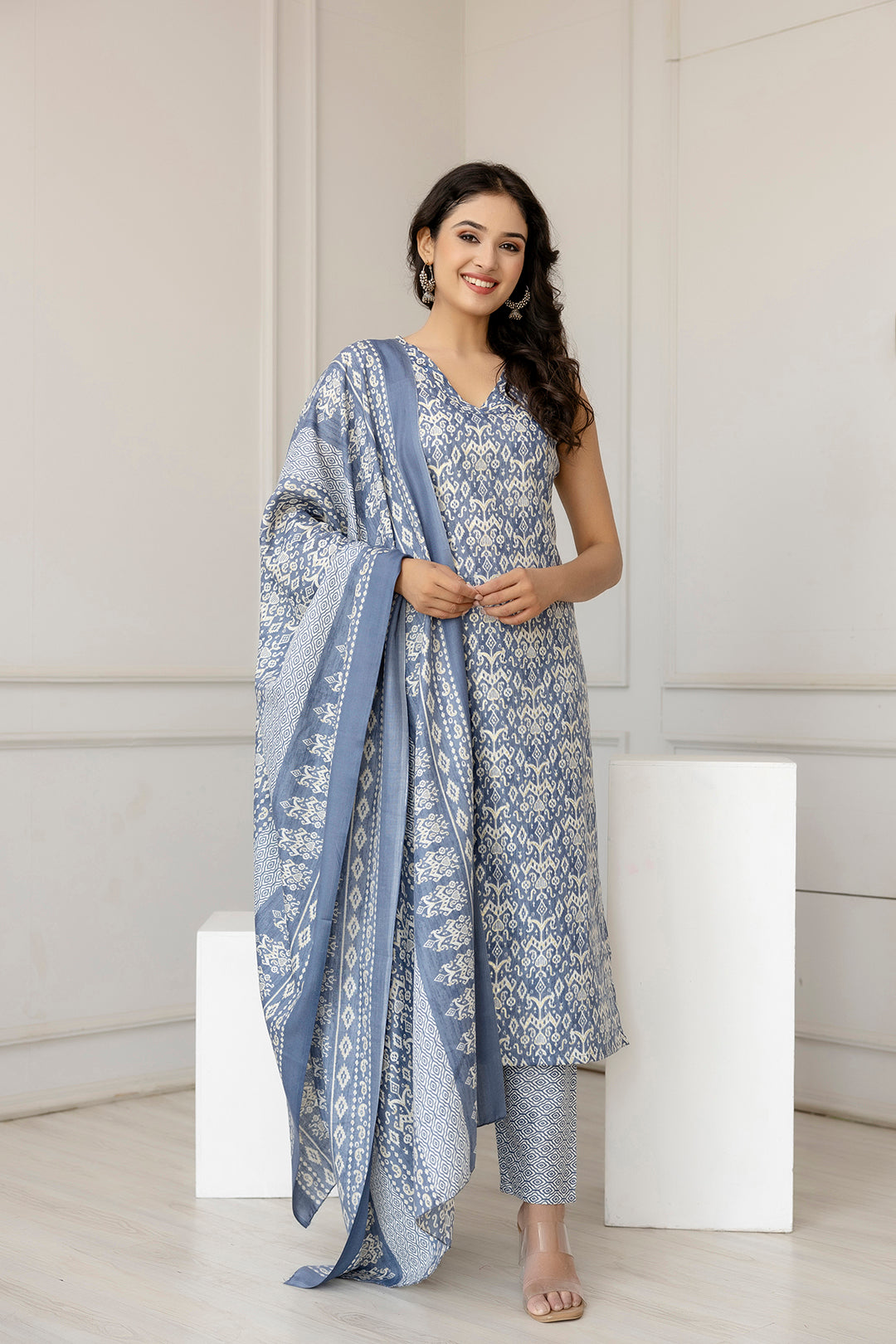 Women's Grey Color Printed Straight Kurta With Trouser - Taantav