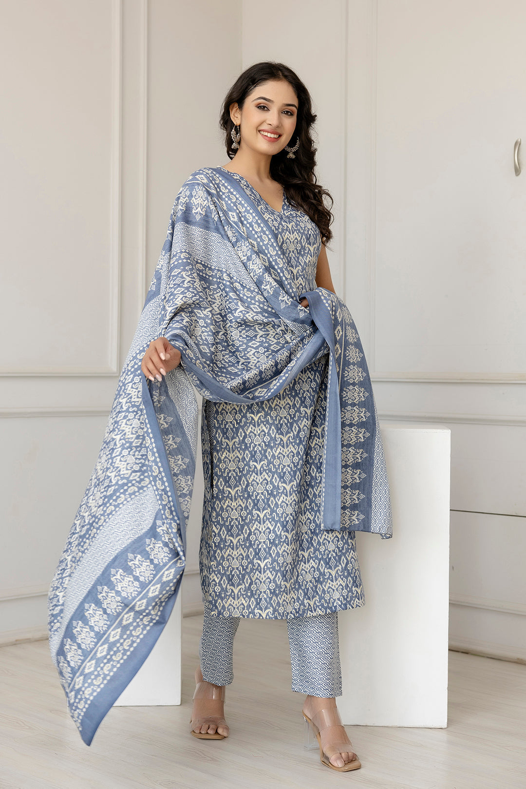 Women's Grey Color Printed Straight Kurta With Trouser - Taantav