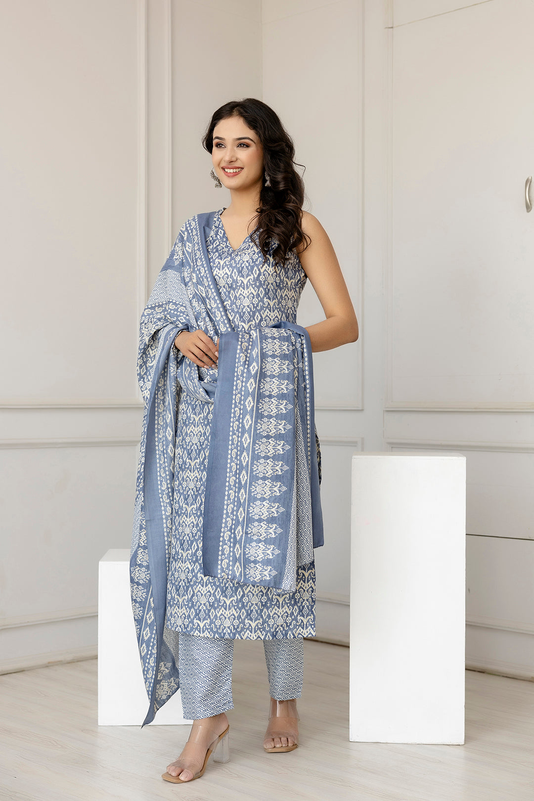 Women's Grey Color Printed Straight Kurta With Trouser - Taantav