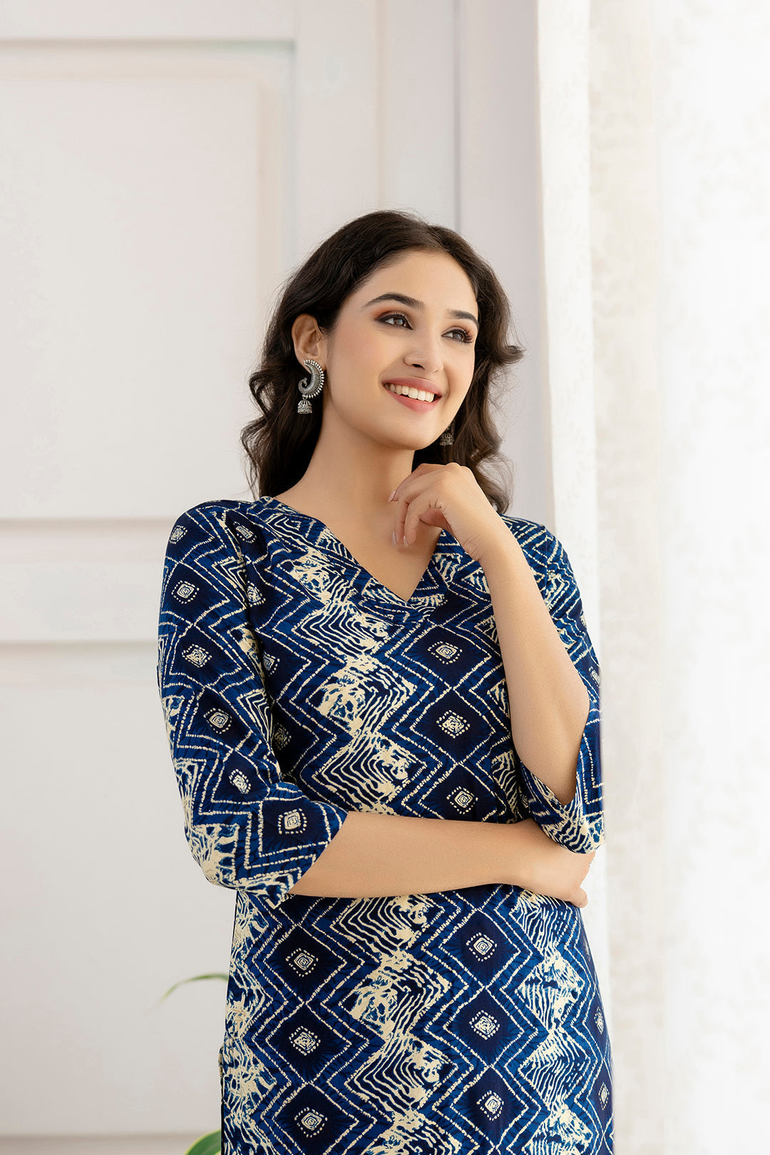 Women's Blue Printed Straight Kurta And Trouser - Taantav