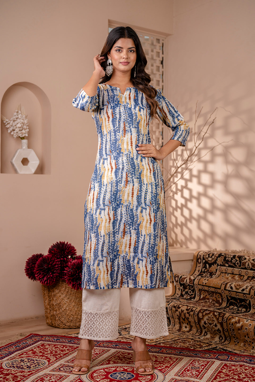 Women's Blue Printed Straight Kurta with Three Quarter Sleeves - Taantav