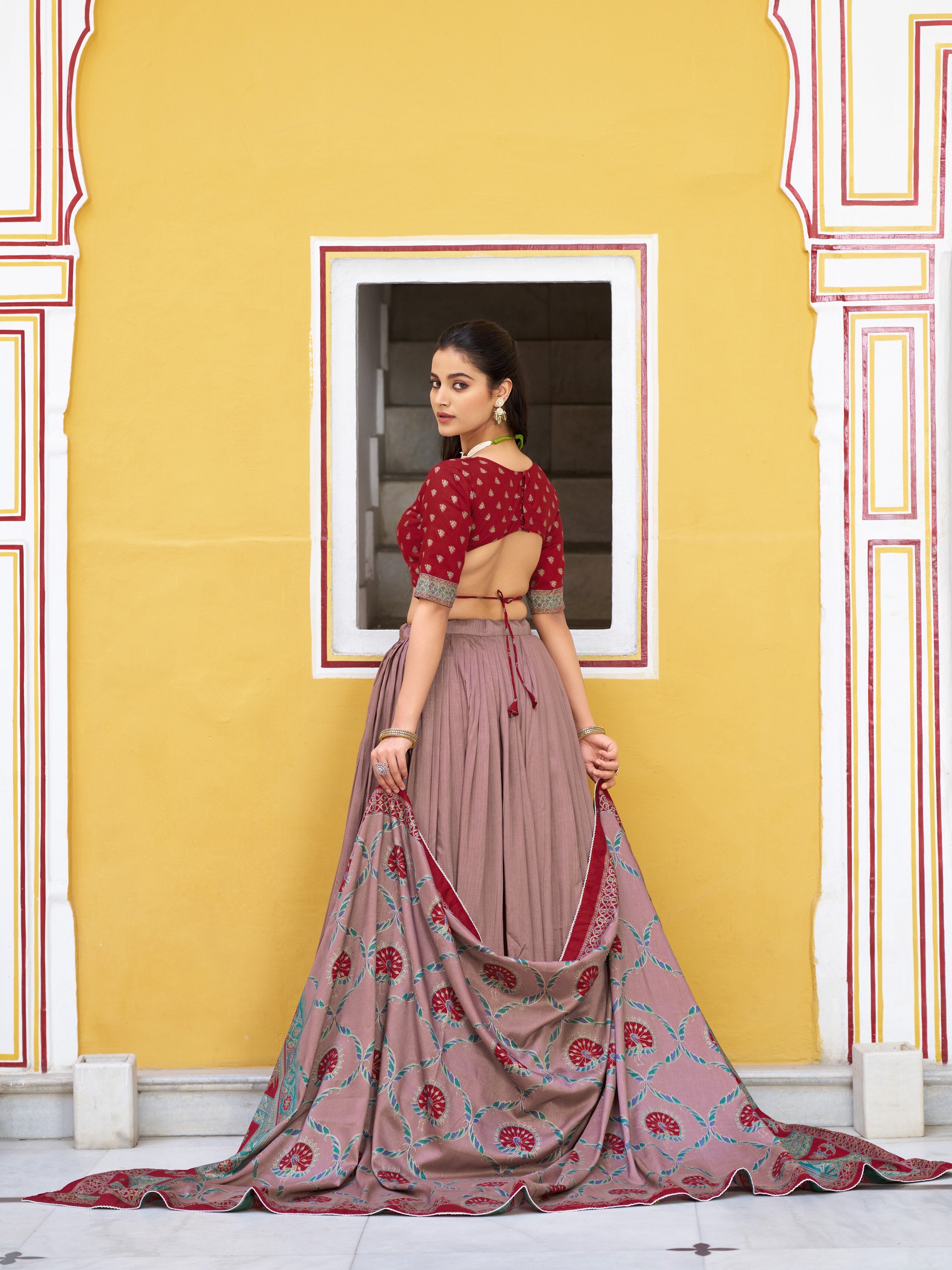 Color_Maroon