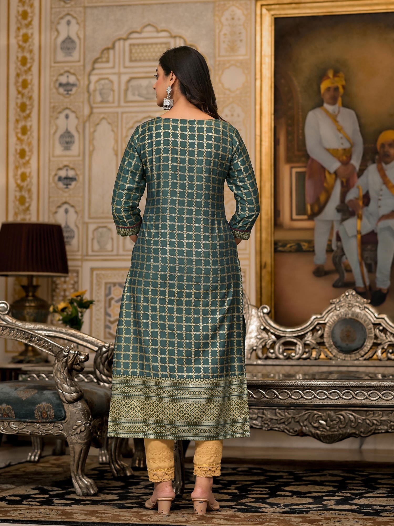 Women's Bottle Green Ethnic Motif Printed Cotton Kurta With Dori Detai –  Trendia