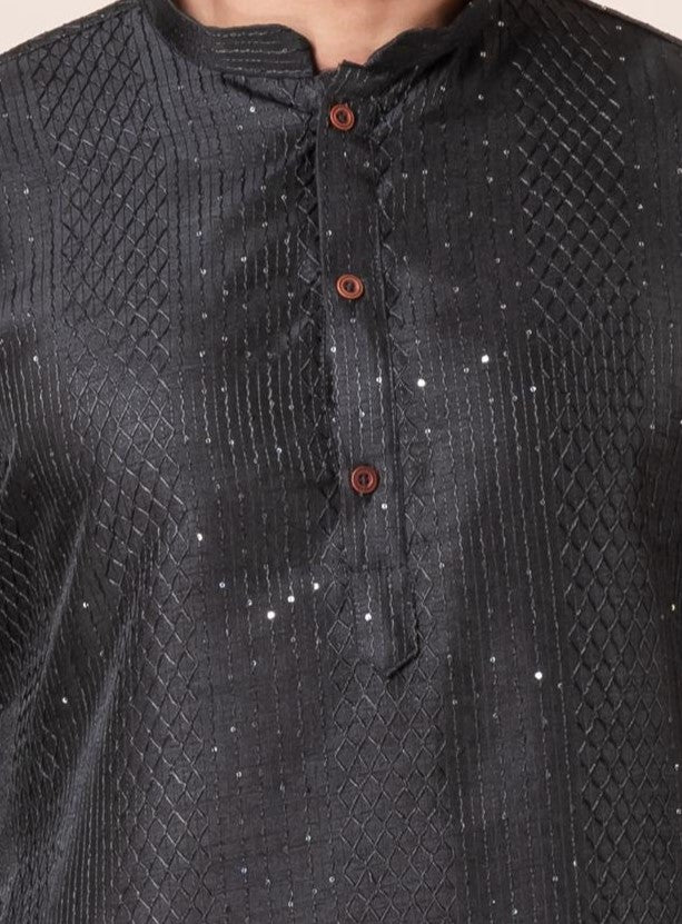 Color_Black