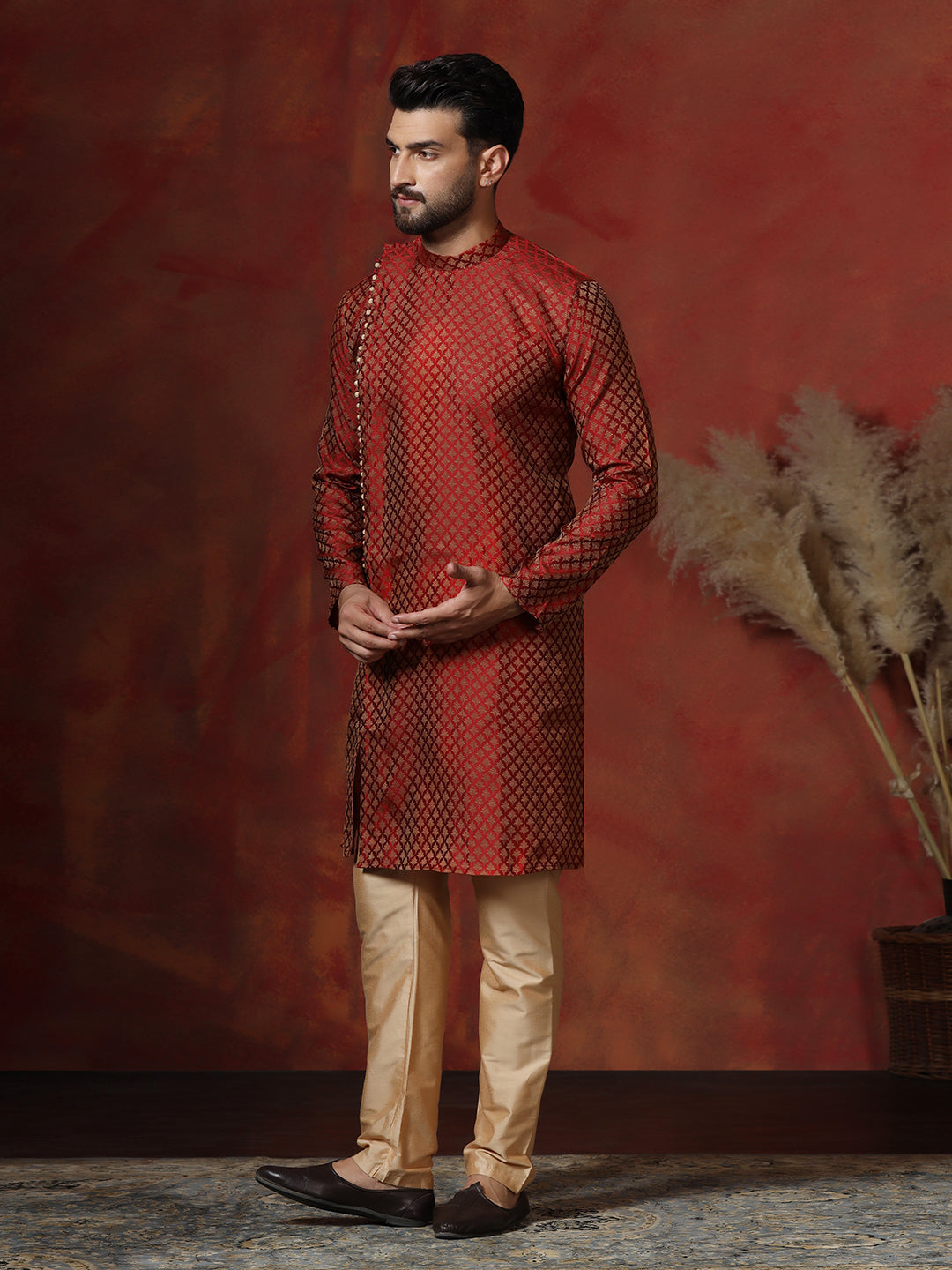 Color_Maroon