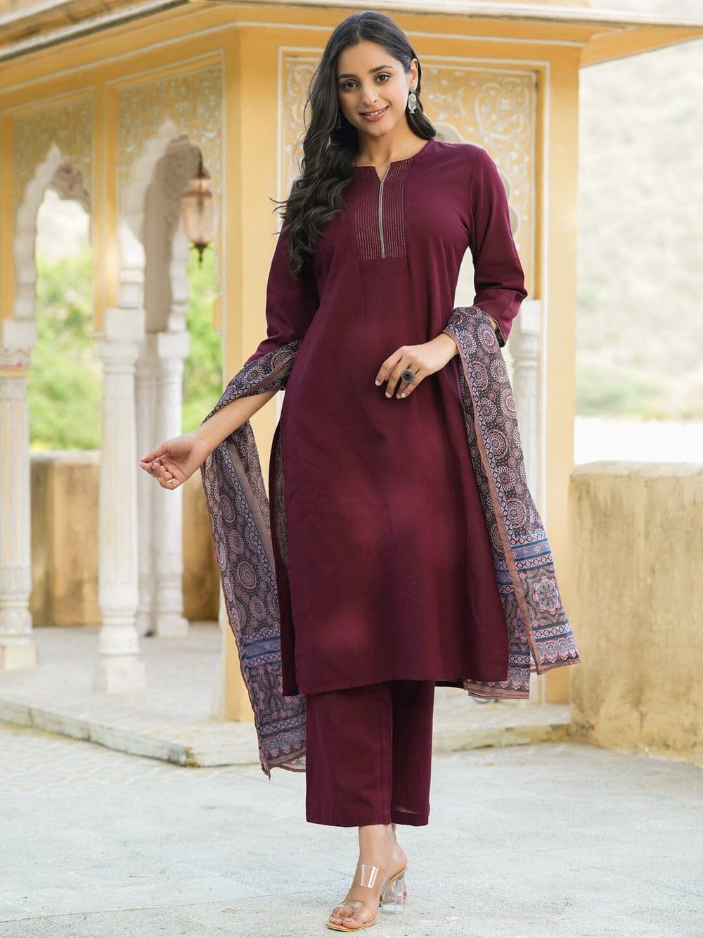 Color_Maroon