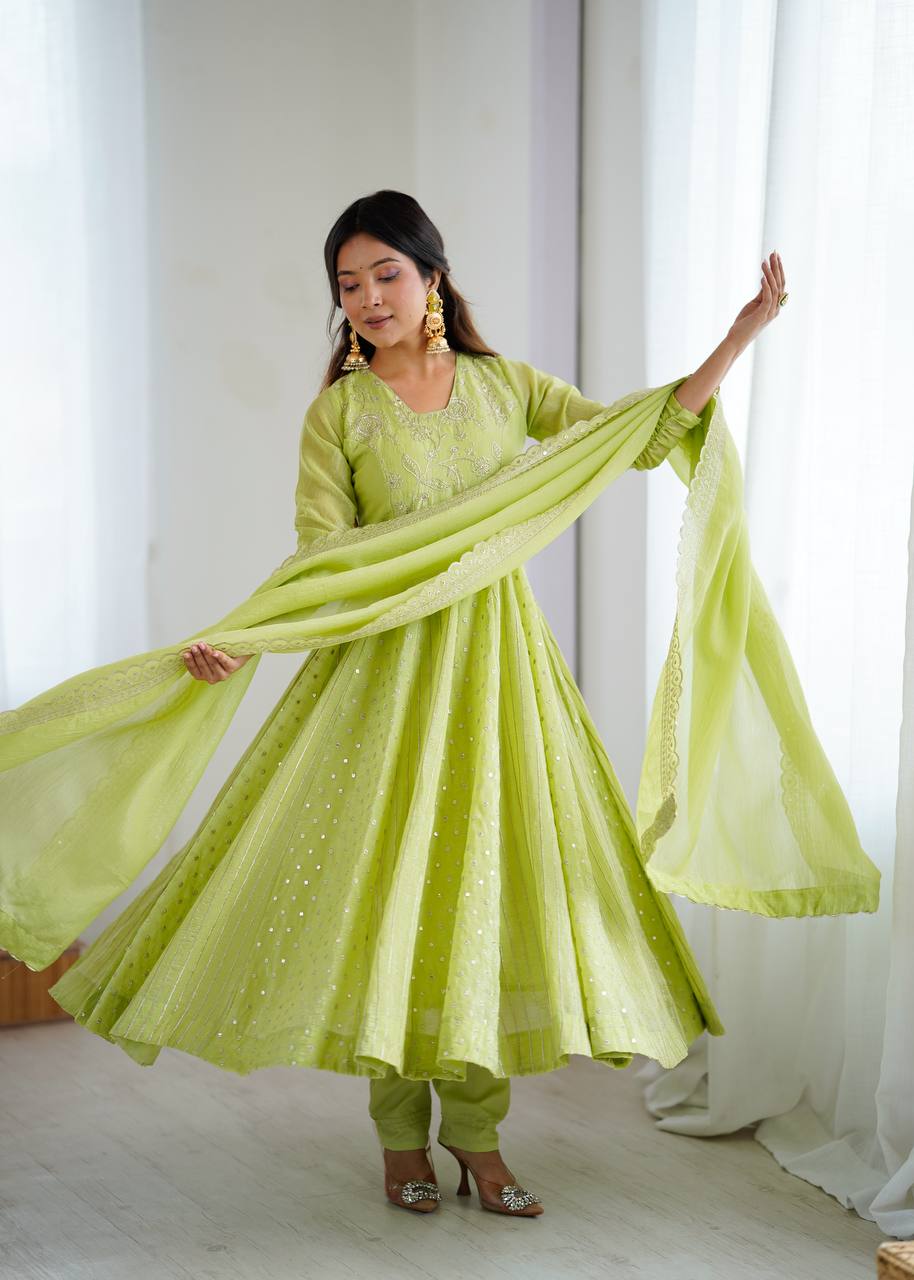 Crunchy Silk Embroidered Anarkali Set Light Green / XXL Crunchy Silk Embroidered Anarkali Set Light Green / XXL