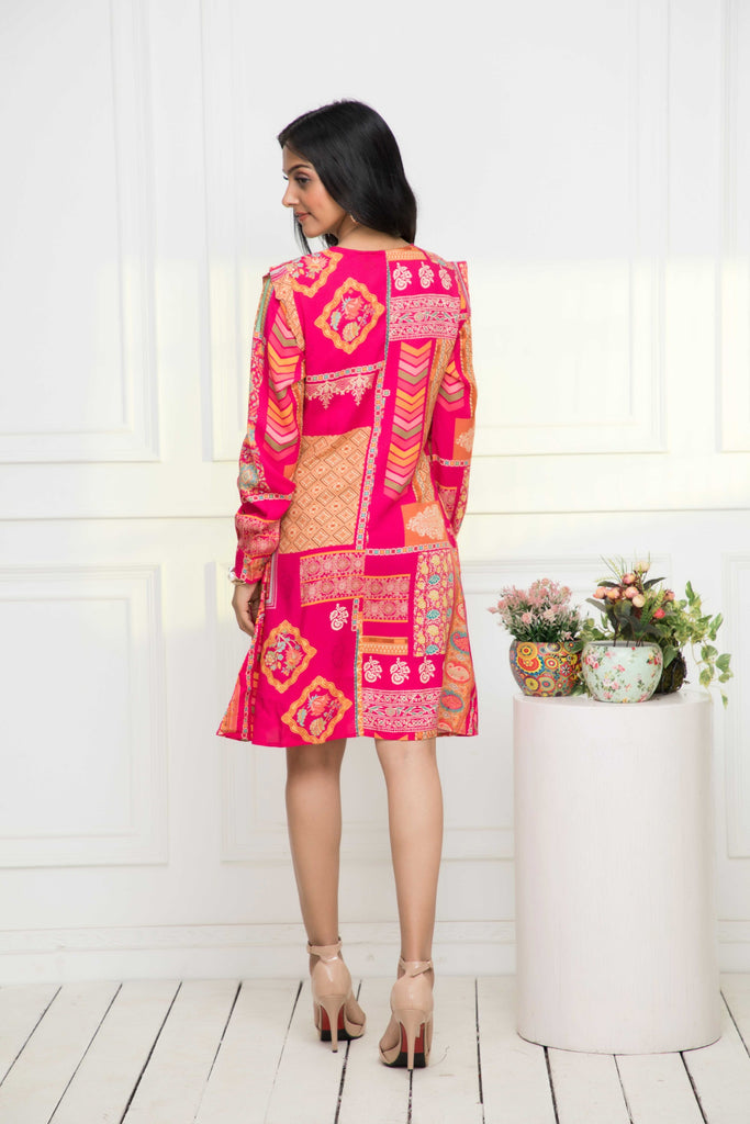 Women's Pink Geometric Rayon A-Line Round Neck Dress