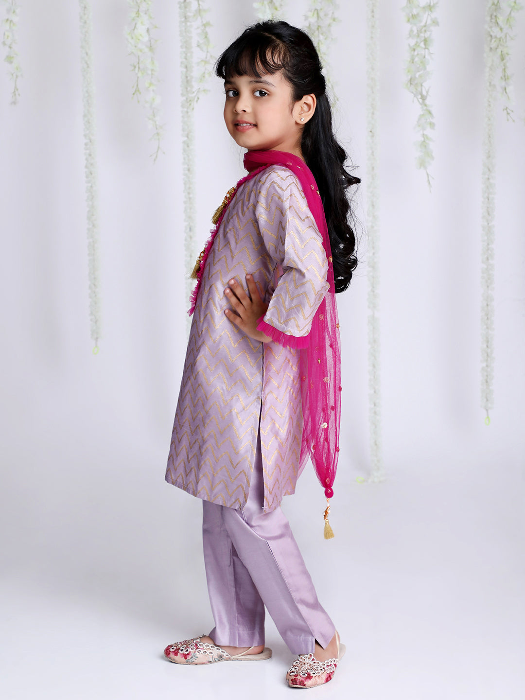 Girl's Zoya kurti with pants and sequin stole dupatta - KID1 Girls