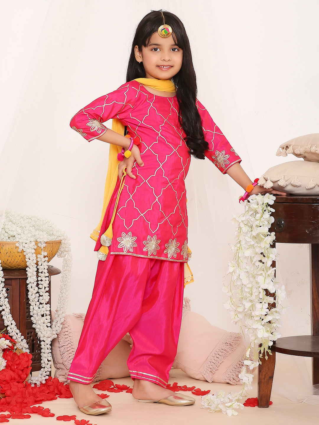 Girl's Gota Patti Kurti Salwar  - Kid1
