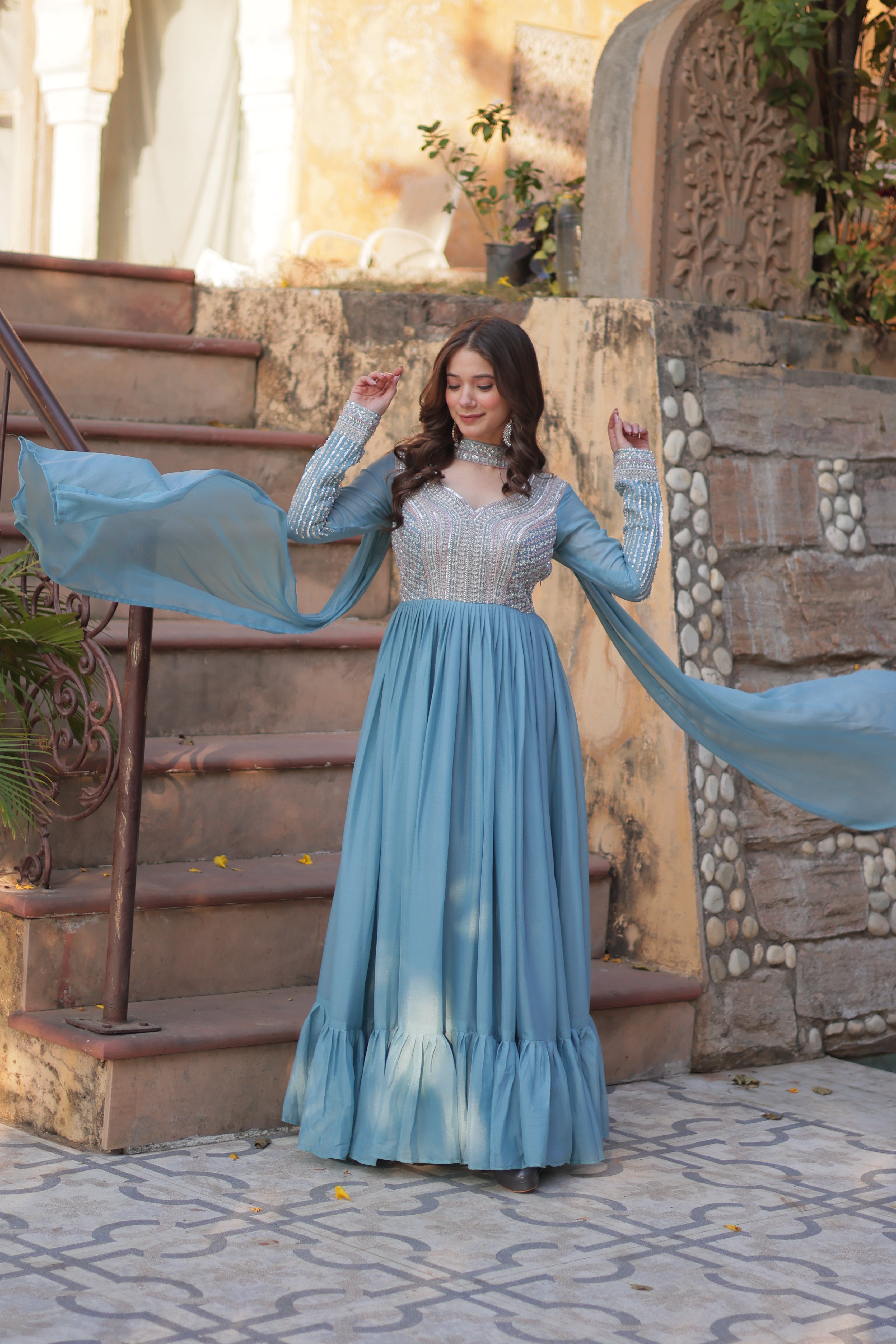 Women's Sky Color Star Georgette Gown Set