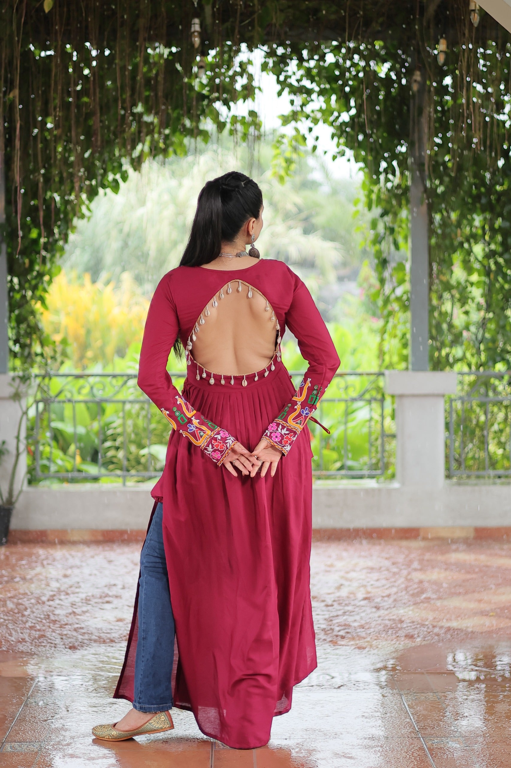 Color_Maroon