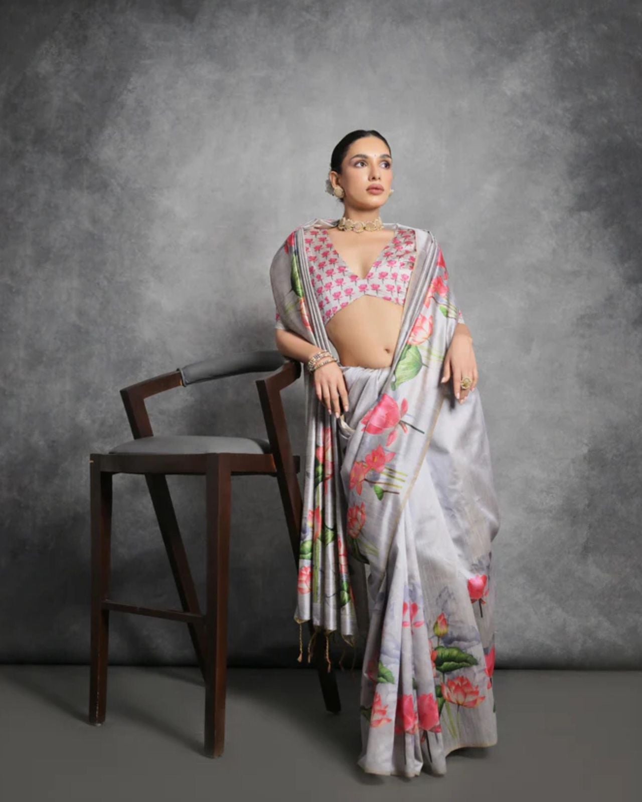 Women's Grey Silk Digital Print Saree - Dwija Fashion