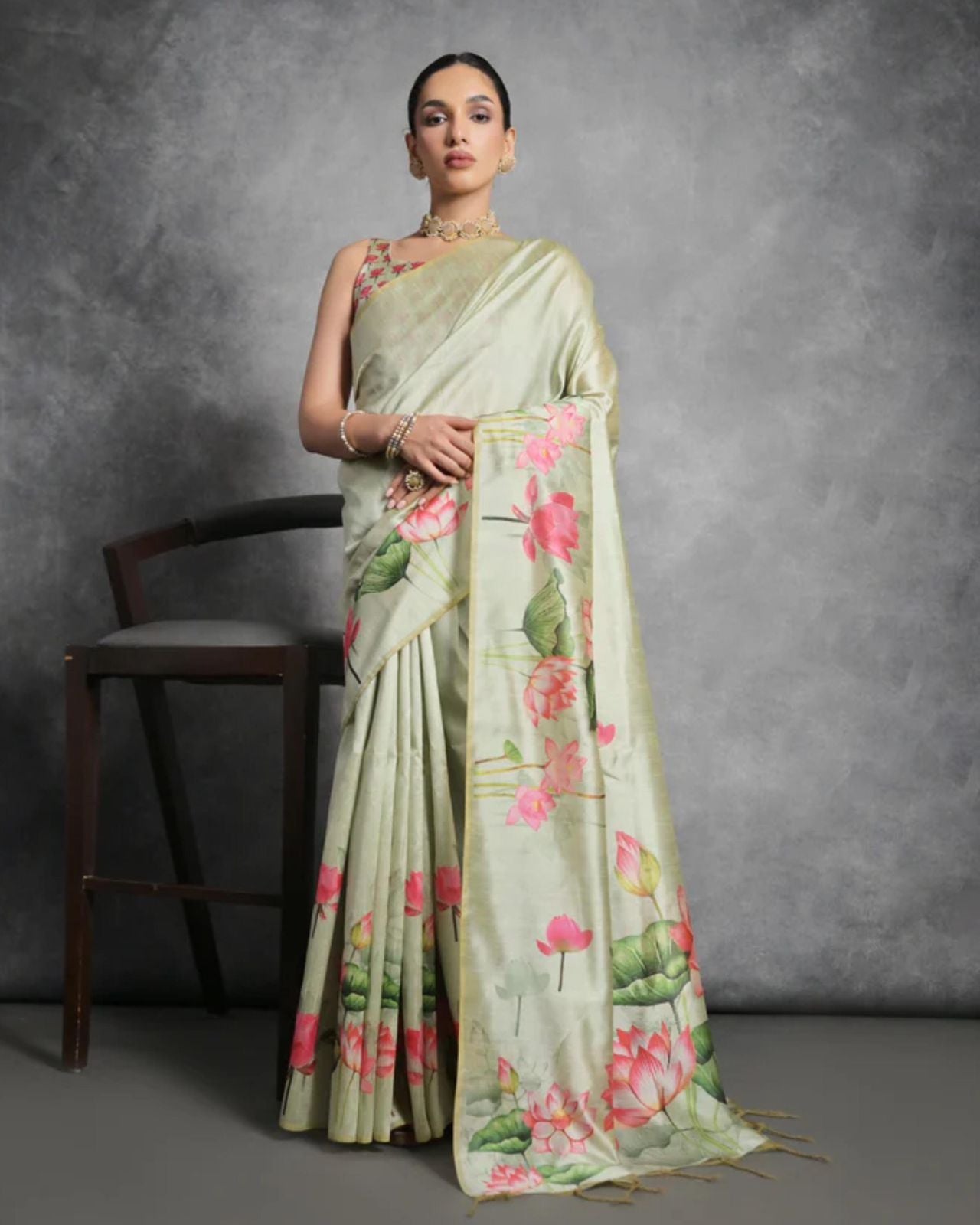 Women's Pista Silk Digital Print Saree - Dwija Fashion