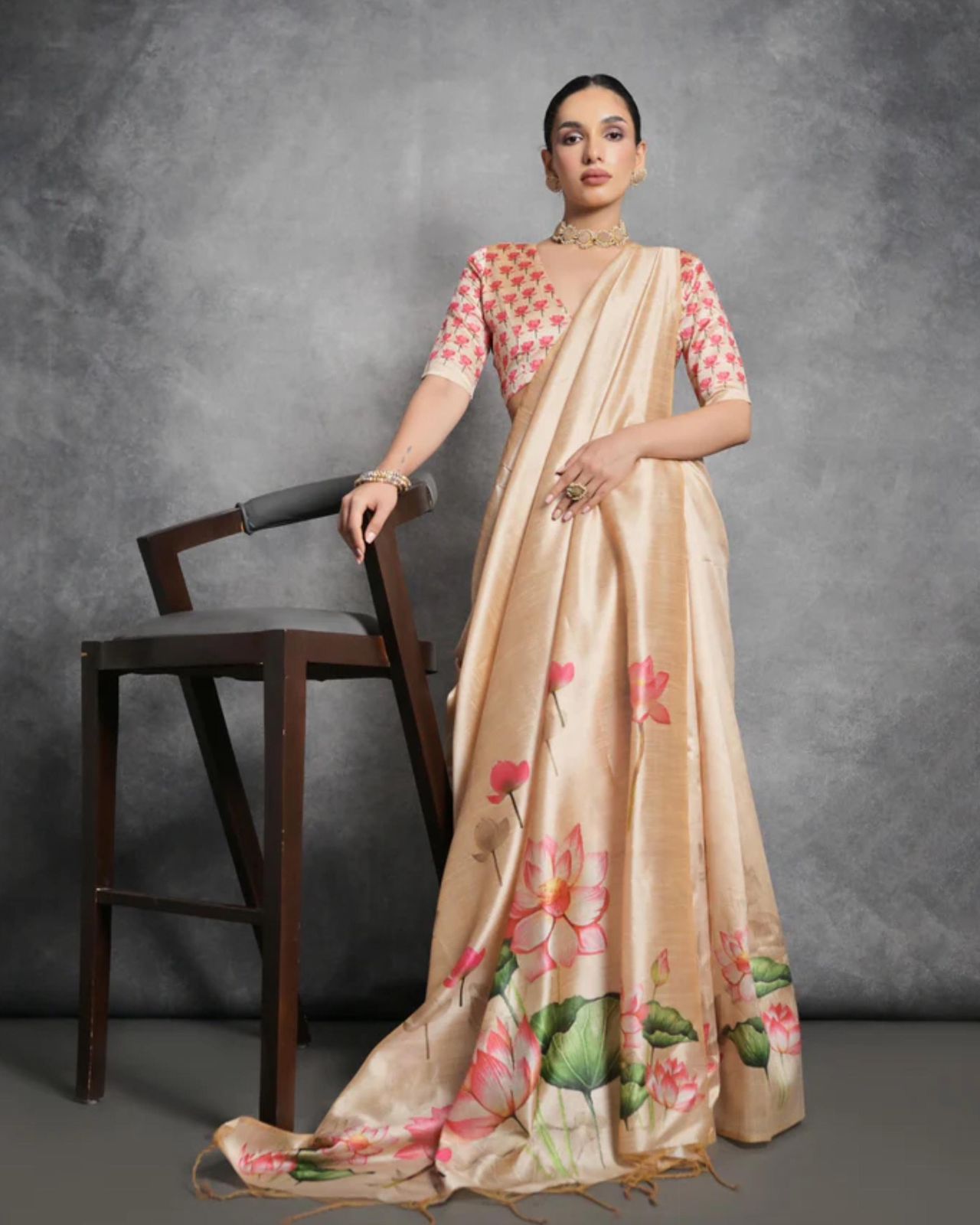 Women's Peach Silk Digital Print Saree - Dwija Fashion