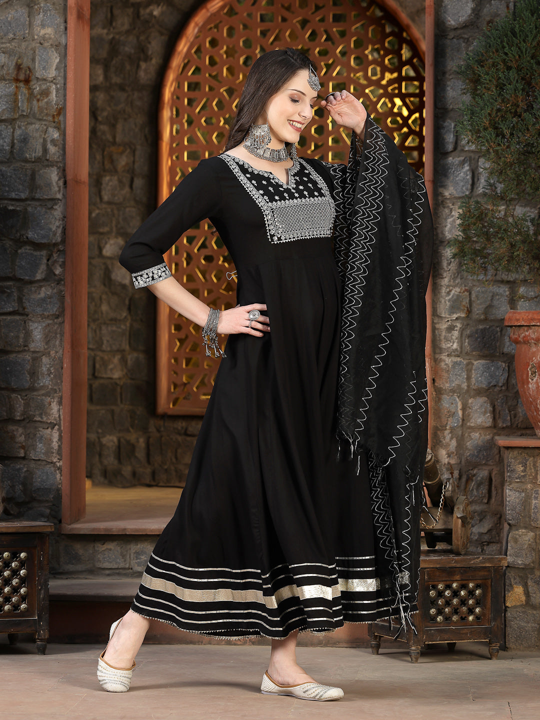Color_Black