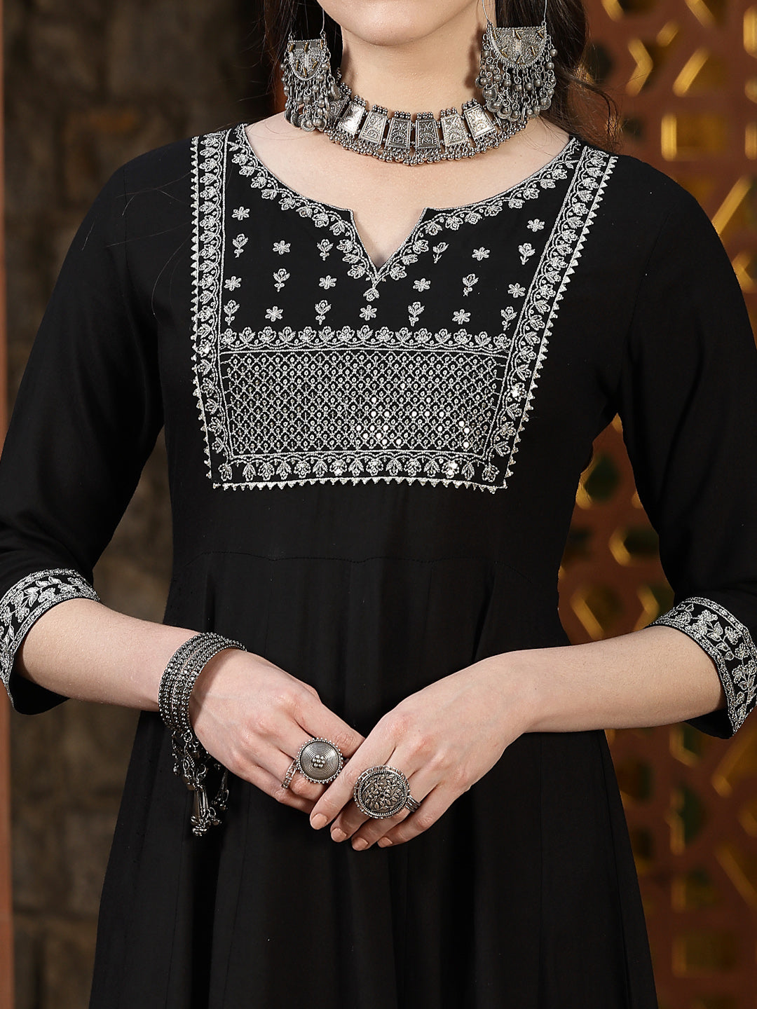 Color_Black