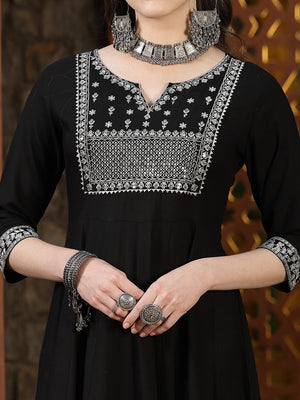 Color_Black