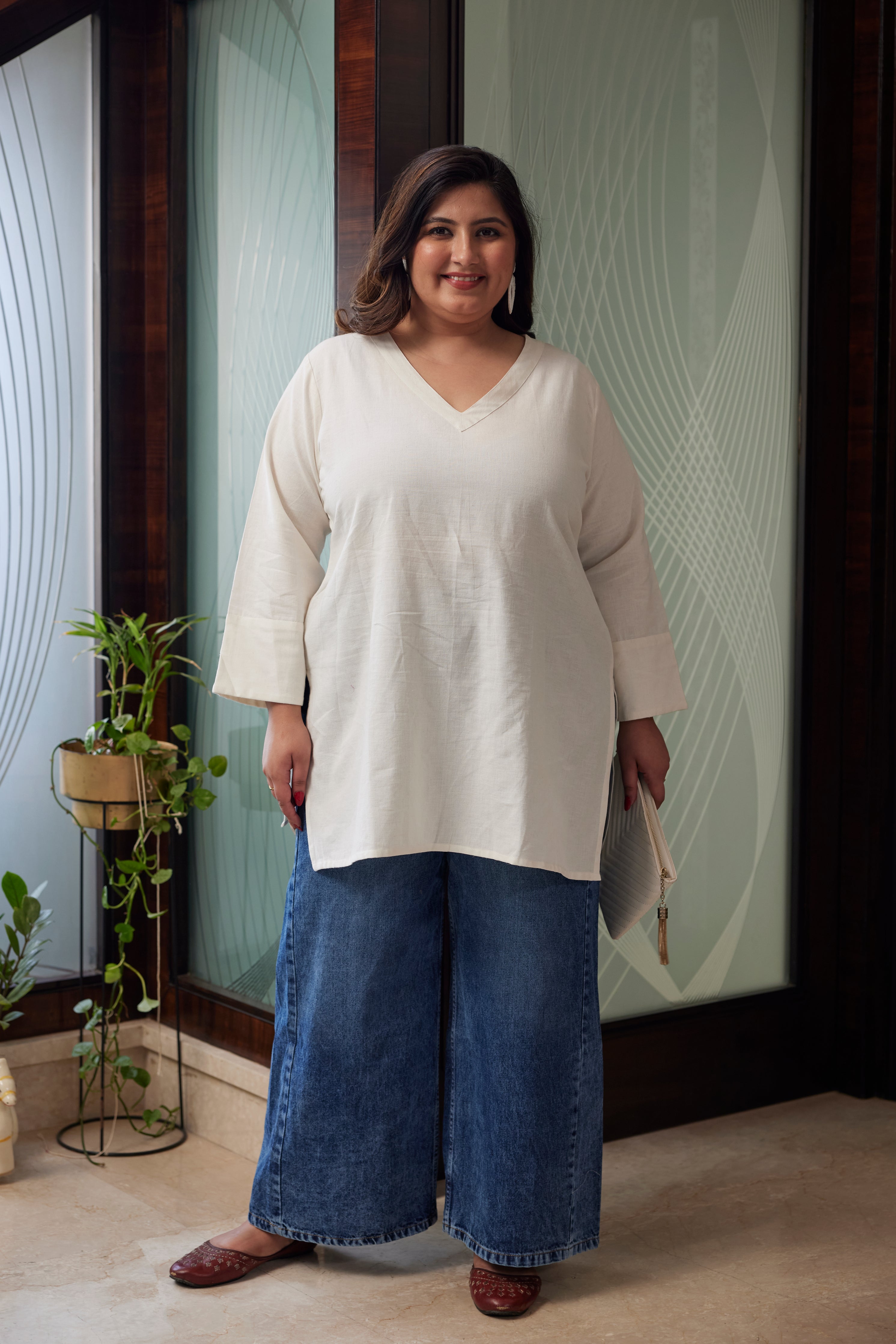 Women's Off-White Linen Short Top - Nangalia Ruchira