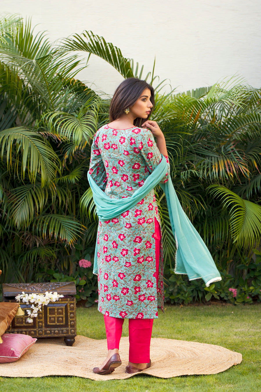 Women's Green Red Floral Kurta Set - Nangalia Ruchira
