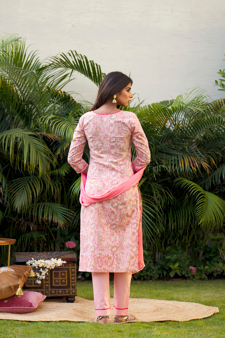 Women's Peach Floral Kurta Dupatta Set - (Set Of 3) - Nangalia Ruchira