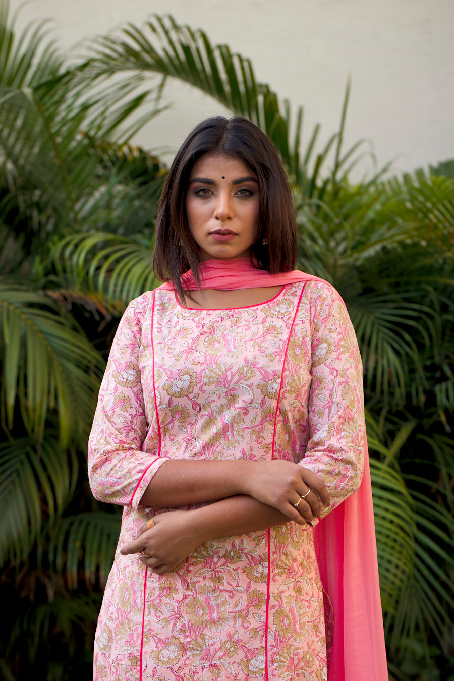 Women's Peach Floral Kurta Dupatta Set - (Set Of 3) - Nangalia Ruchira