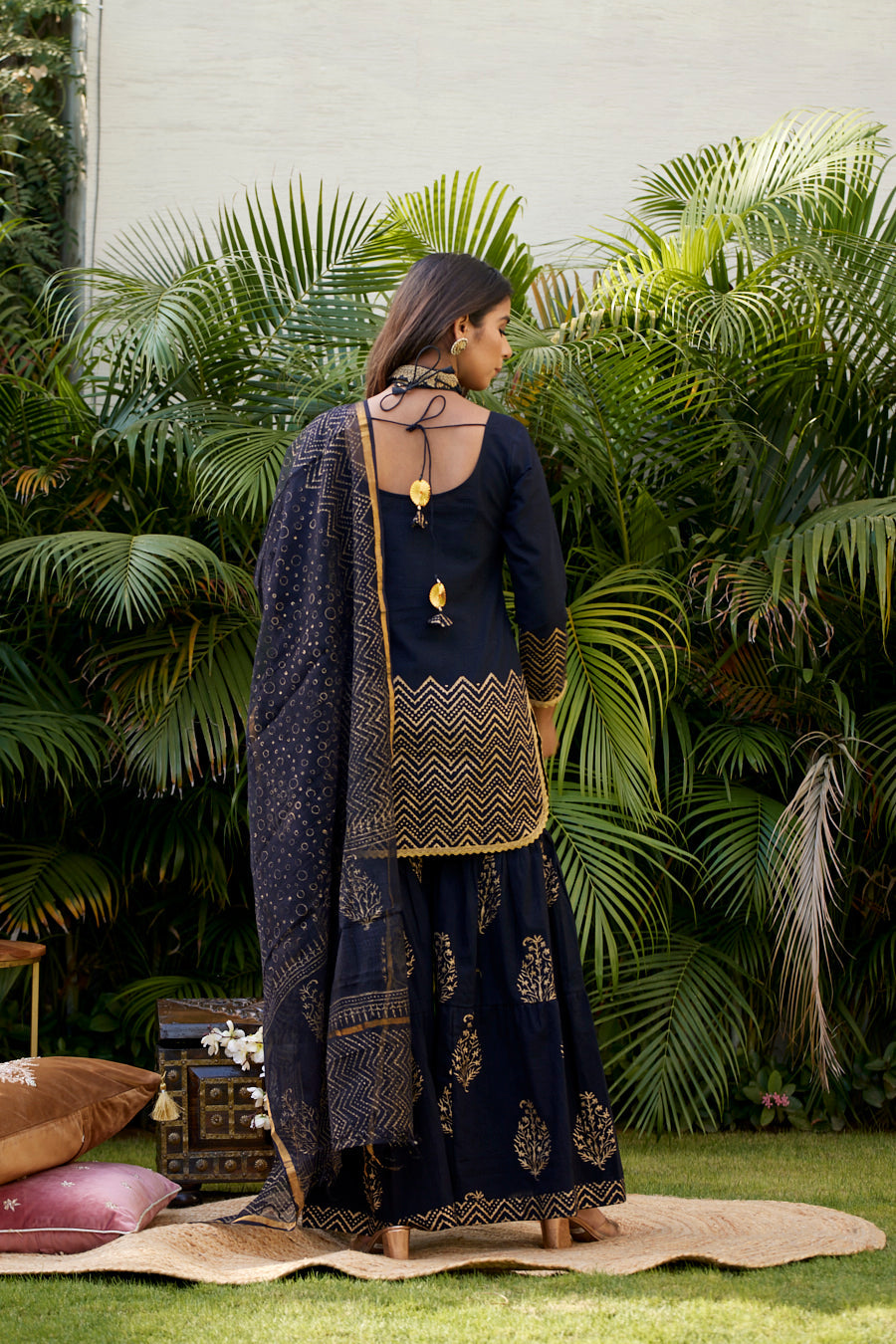 Women's Black Gold Sharara Set - Nangalia Ruchira