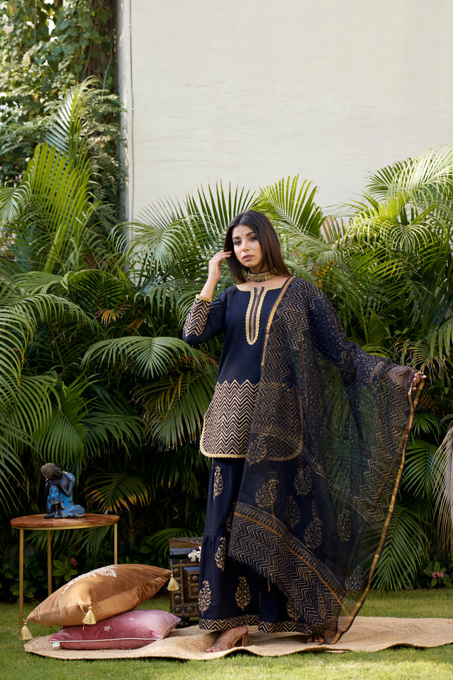 Women's Black Gold Sharara Set - Nangalia Ruchira