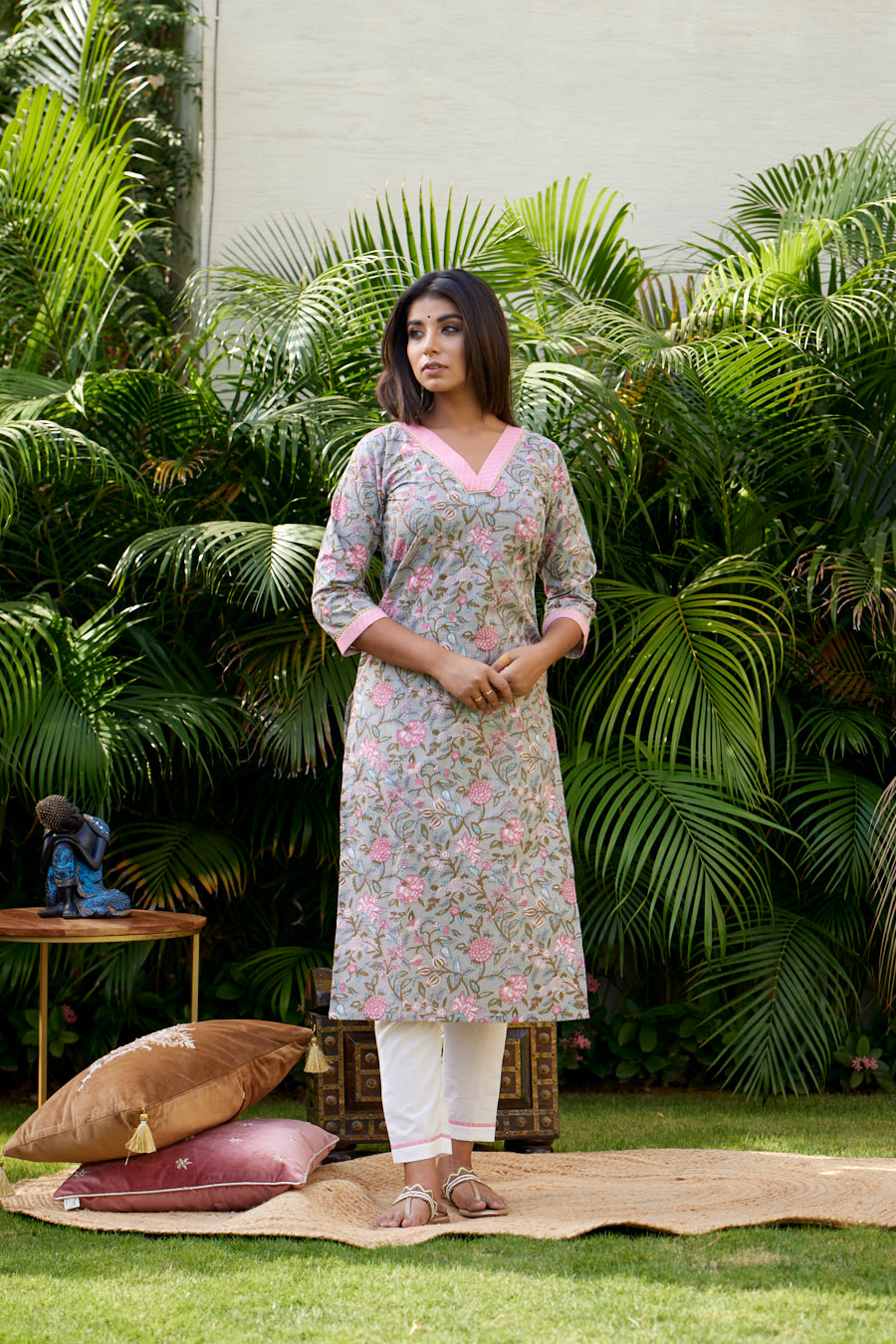 Women's Pink Grey Floral V- Neck Cotton Kurta Pant Set - (Set Of 2) - Nangalia Ruchira