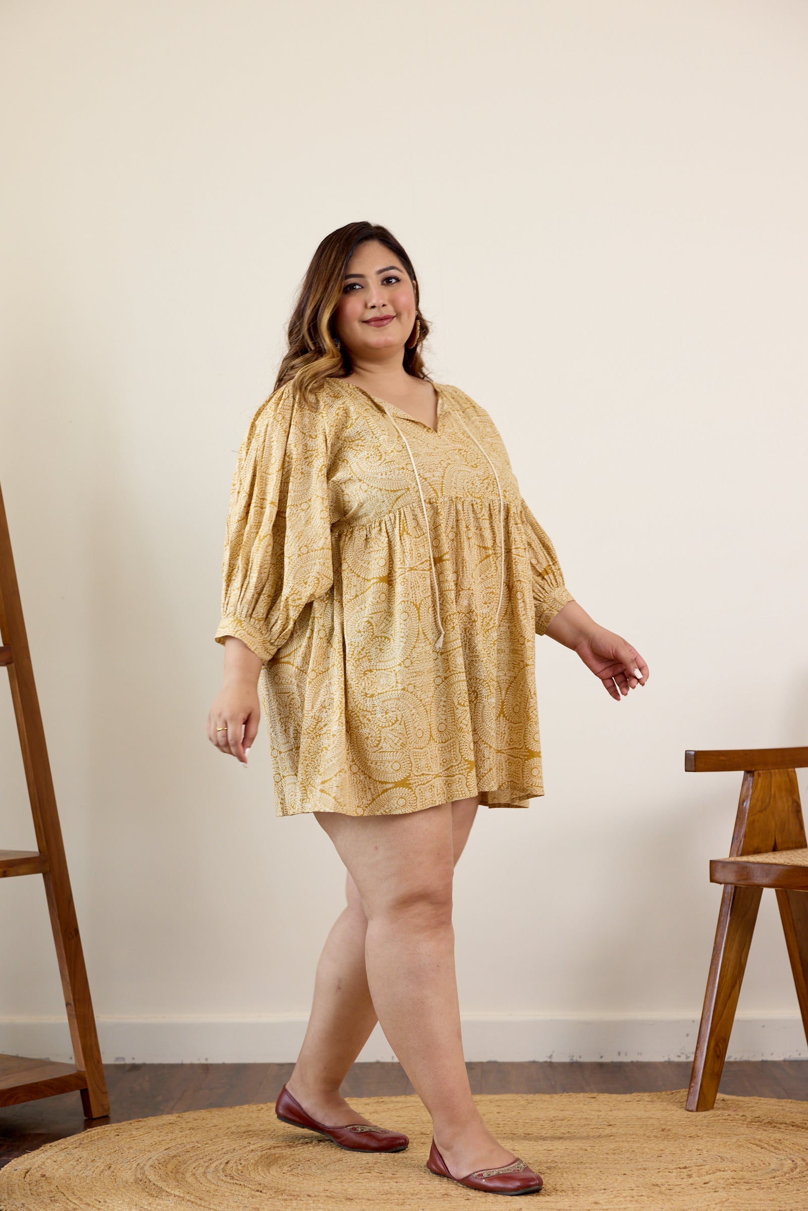Women's Sunset Paisley Print Short Dress - Nangalia Ruchira