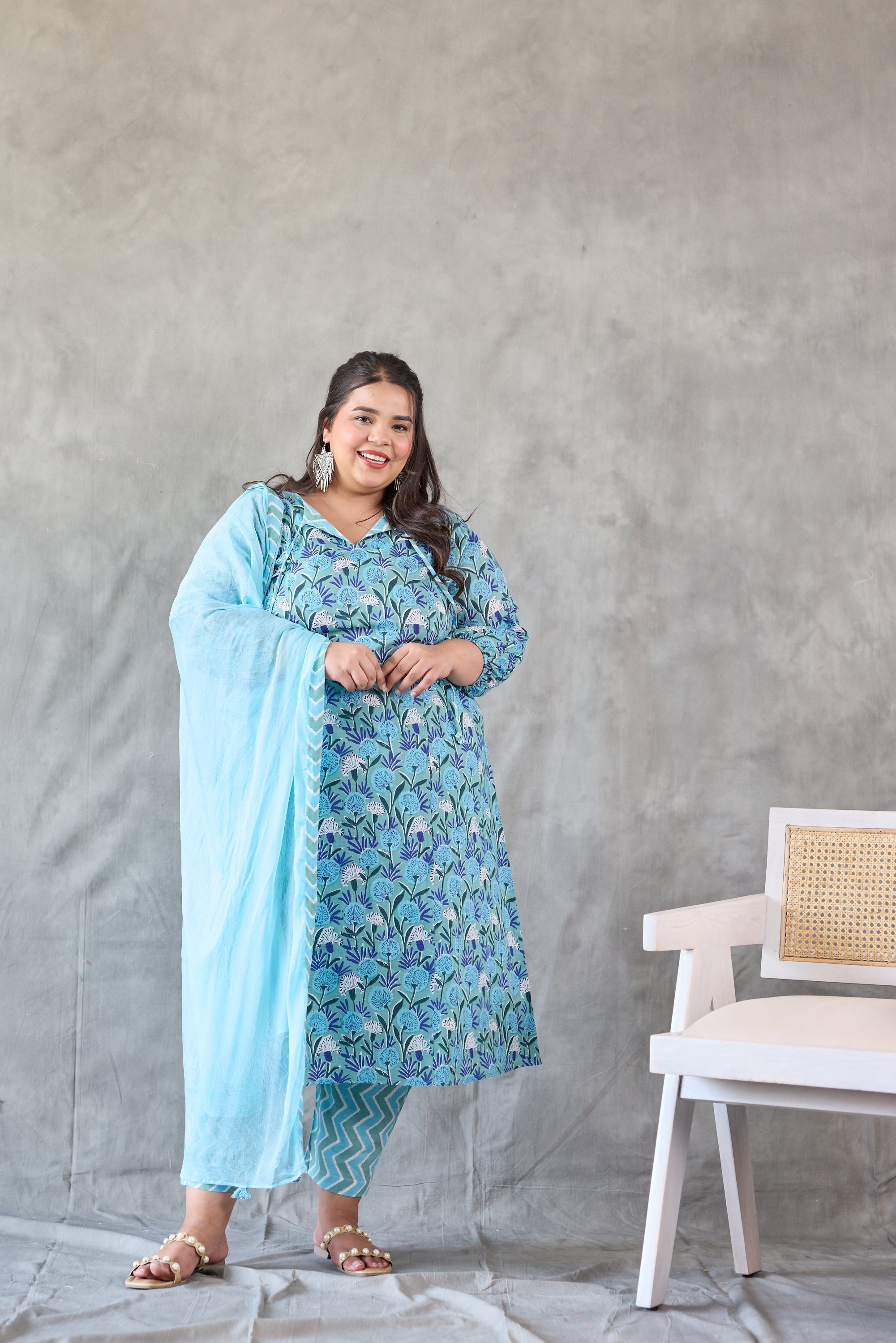 Women's Blue Floral Printed Kurta Set - (Set Of 3) - Nangalia Ruchira