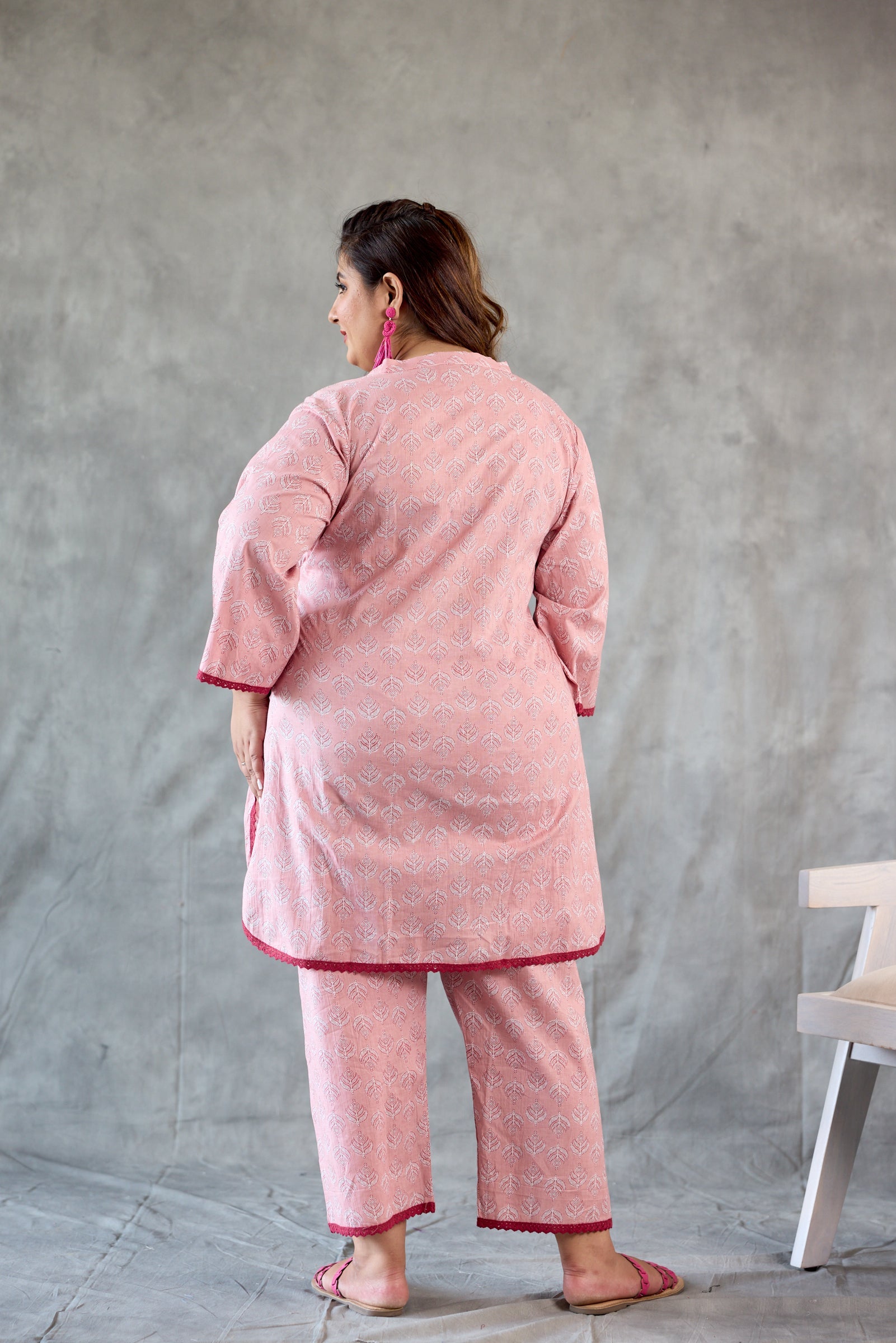 Women's Pastel Pink Floral Print Co-Ord Set (Set Of 2) - Nangalia Ruchira