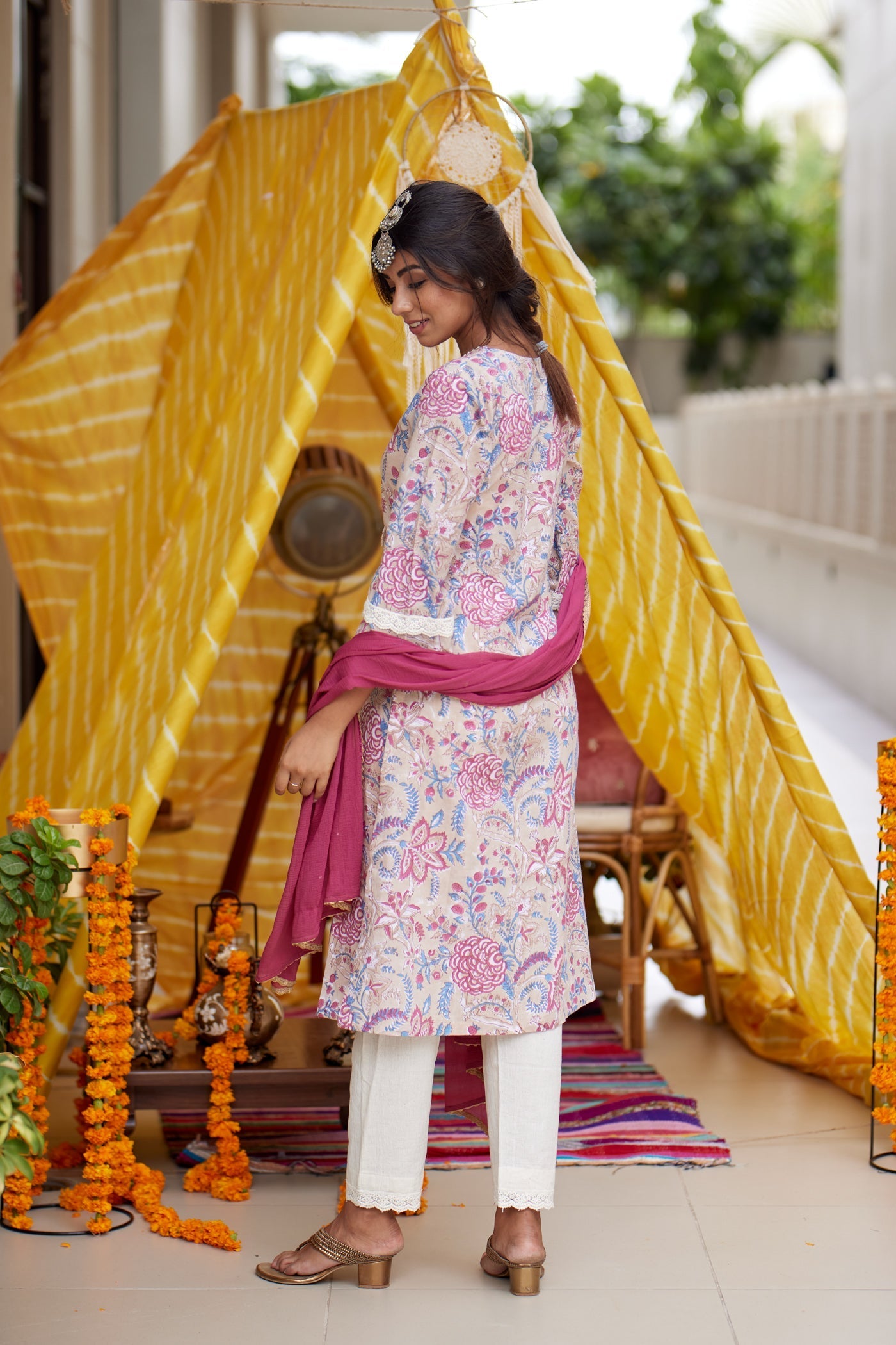 Women's Blush Lace Kurta Set - (Set Of 3) - Nangalia Ruchira