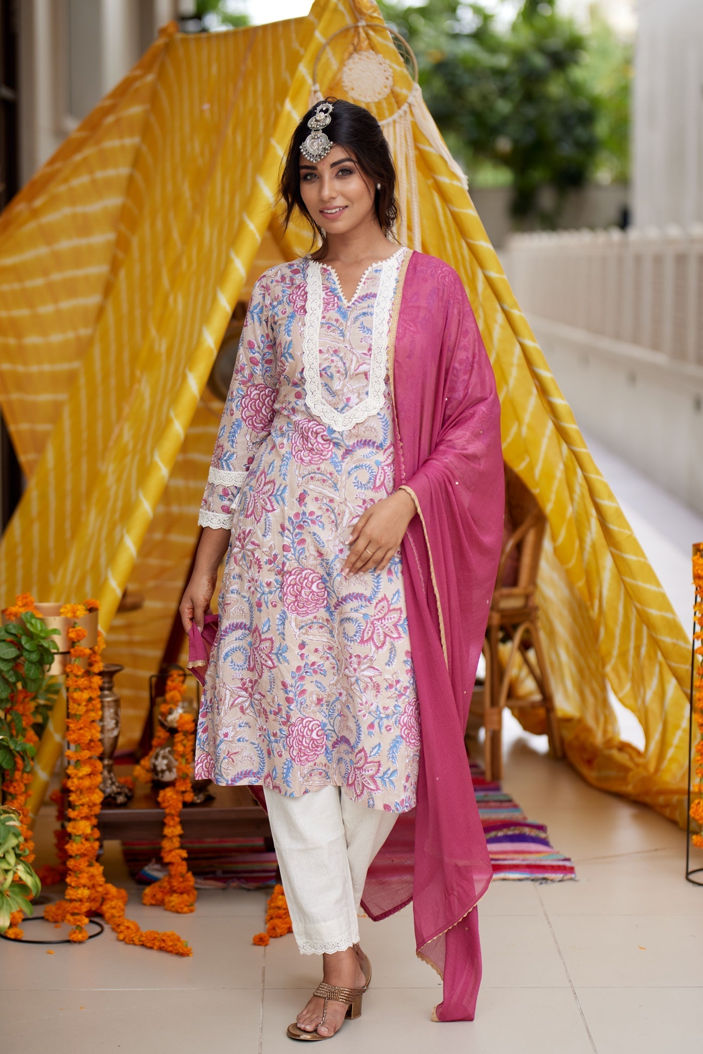 Women's Blush Lace Kurta Set - (Set Of 3) - Nangalia Ruchira