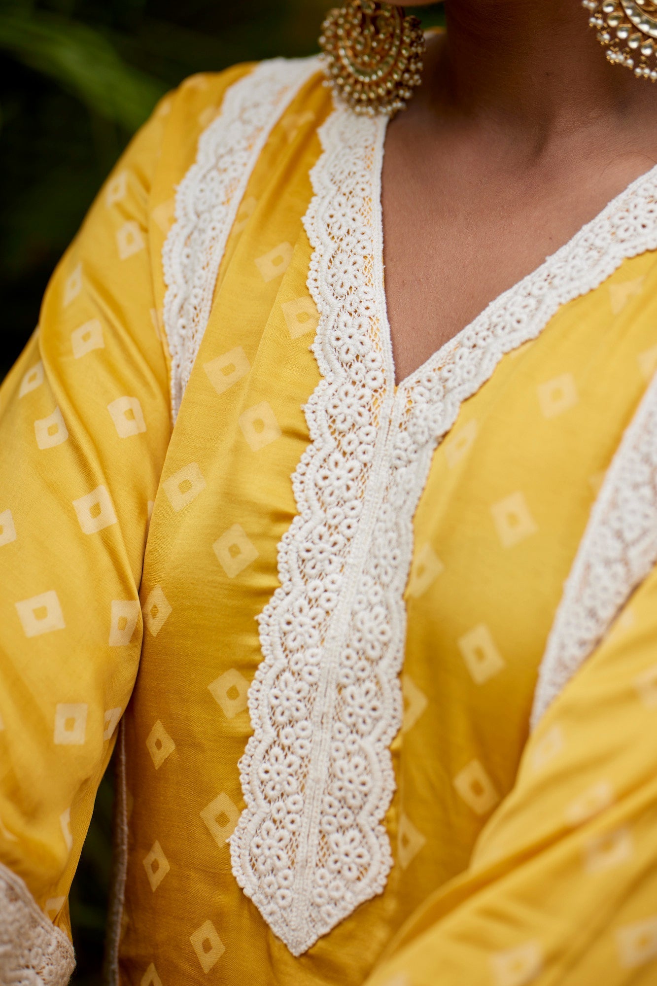 Women's Yellow White Border Heavy Kurta - (Set Of 2) - Nangalia Ruchira