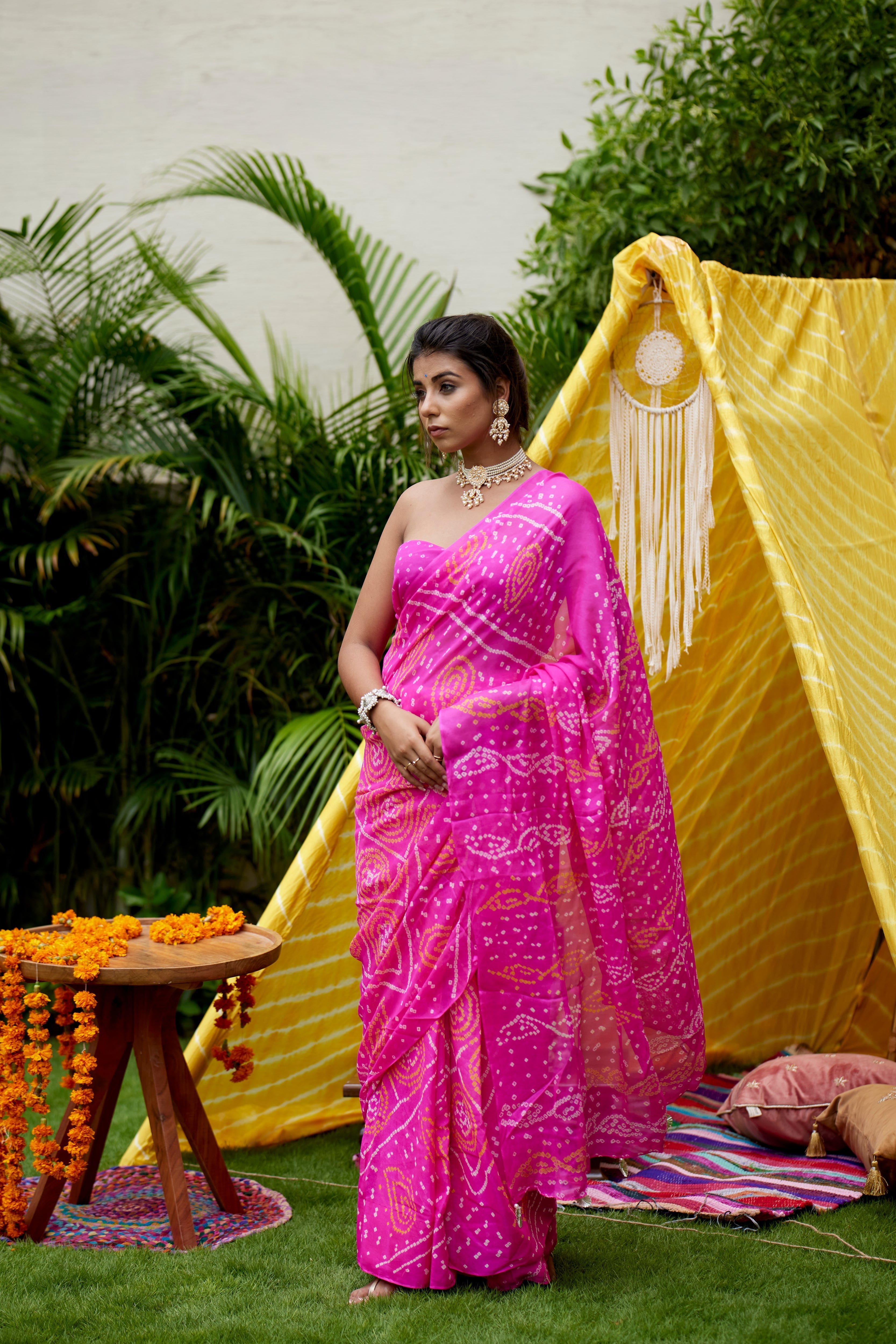Women's Hot Pink Bhandhani Saree - Nangalia Ruchira