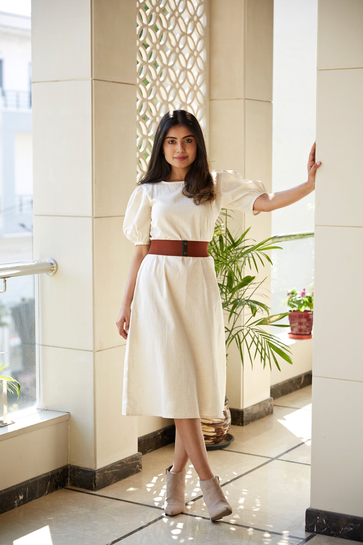 Women's Ivory Puff Sleeve Linen Midi - Nangalia Ruchira