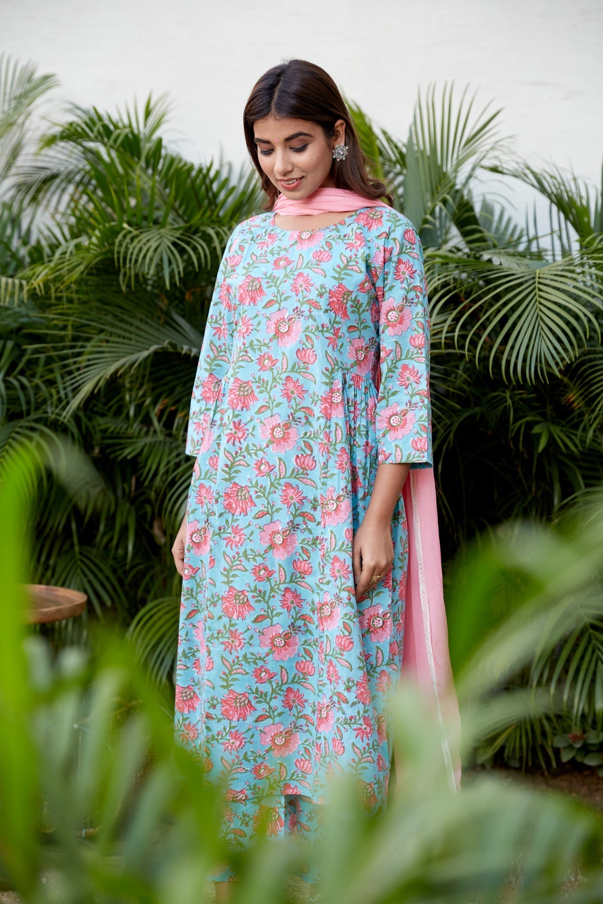 Women's Cotton Blue Pink Floral Printed Kurta Set - (Set Of 3) - Nangalia Ruchira