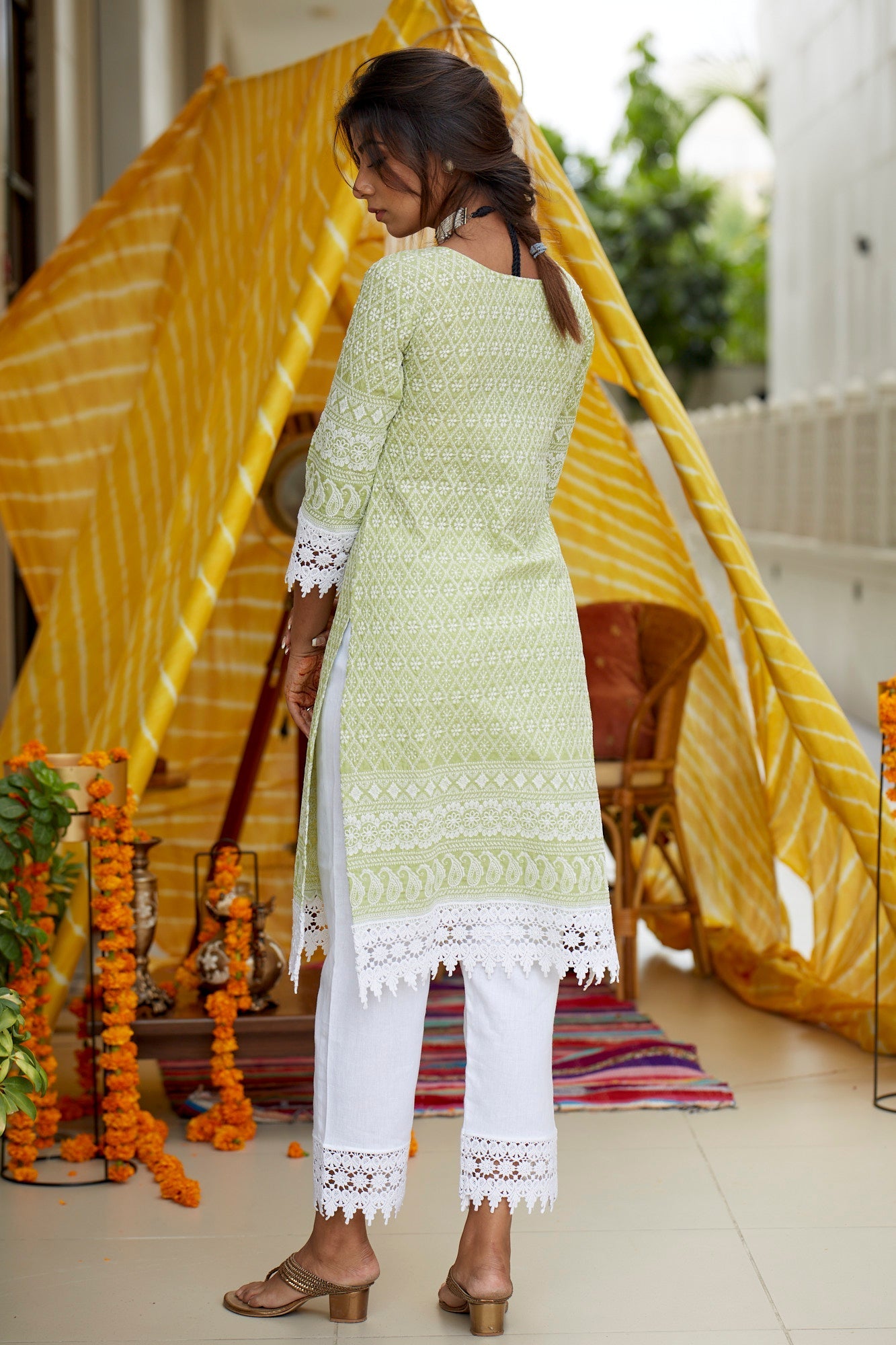 Women's Olive Lucknawi Kurta Set - Nangalia Ruchira