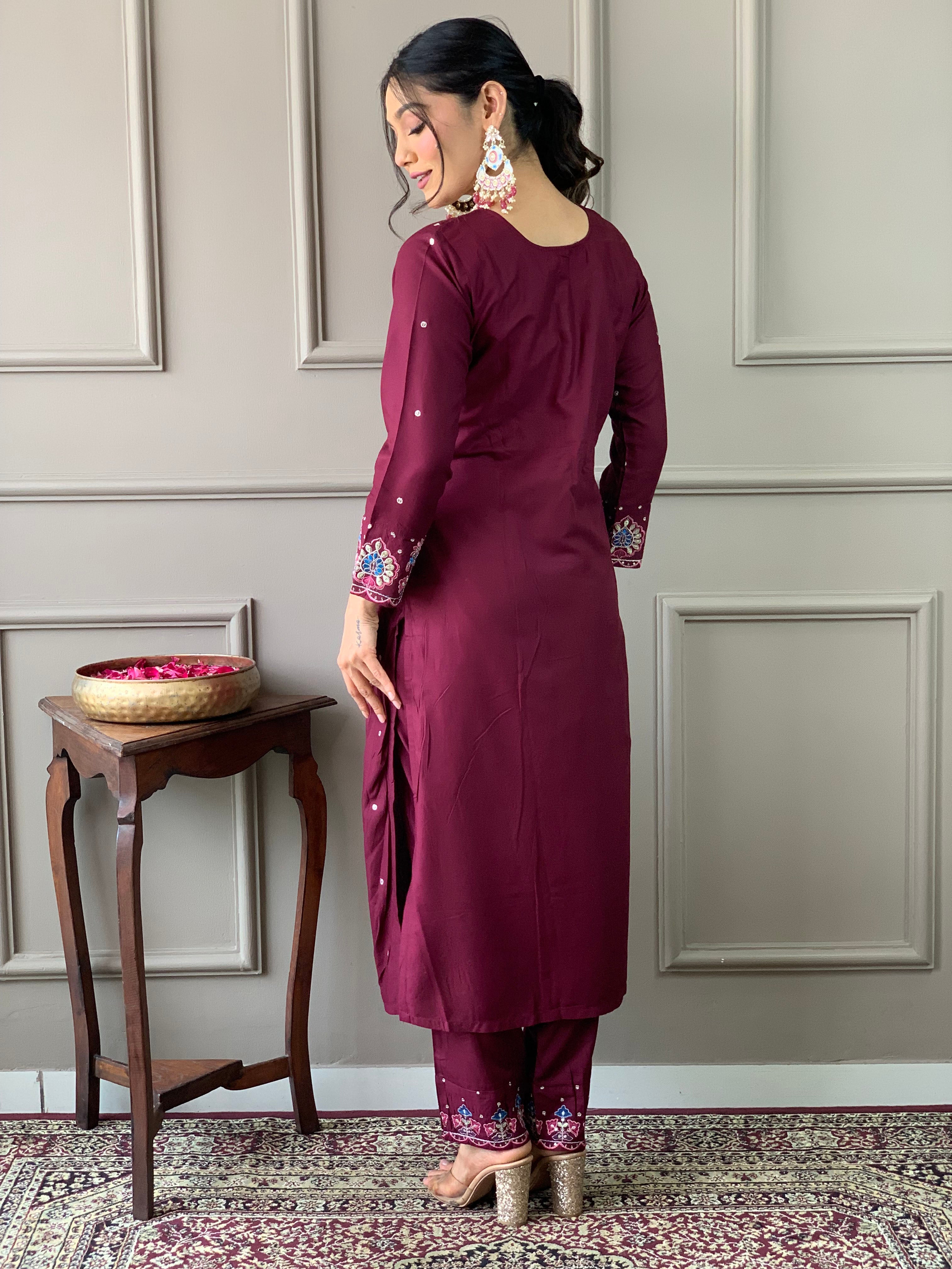 Color_Maroon