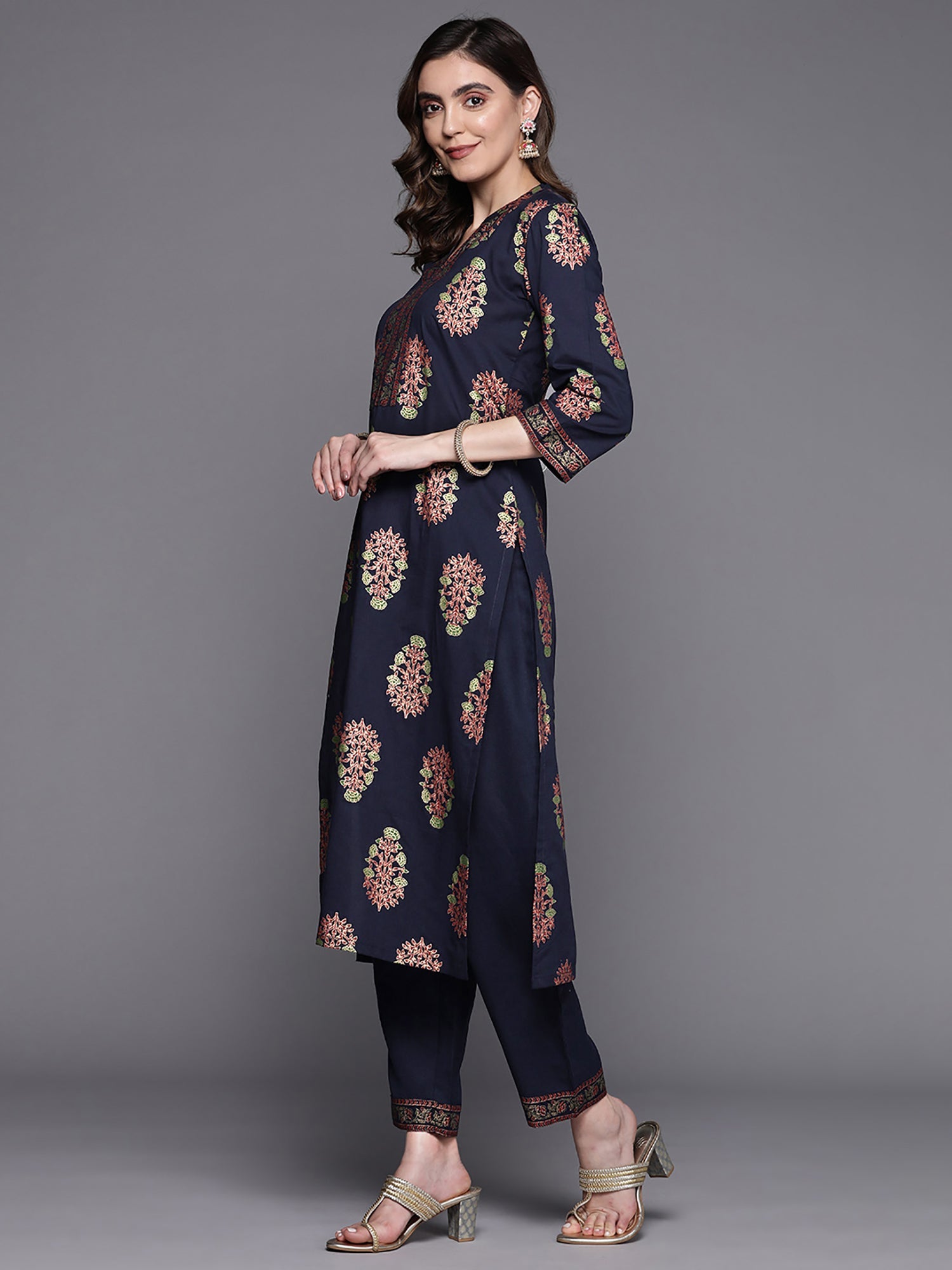 Women's Navy Blue Cotton Blend Kurta Set - Taantav