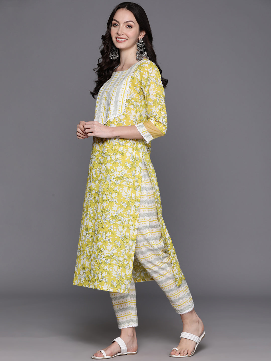 Women's Lime Green Pure Cotton Kurta Set - Taantav